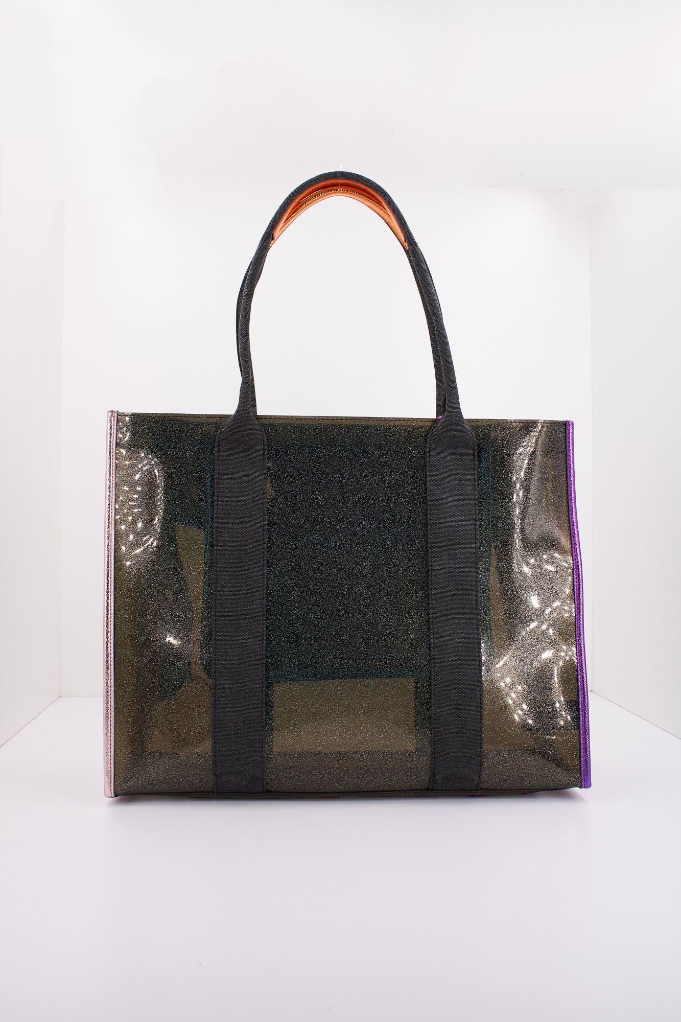 KURT GEIGER LONDON VINYL LG SOUTHBANK TOTE en color NEGRO (3)