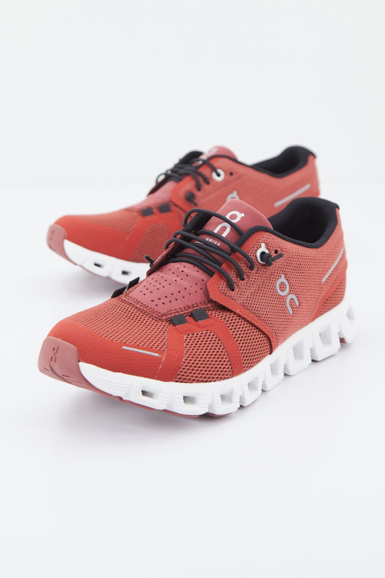 ON RUNNING 59 98898 en color ROJO (2)