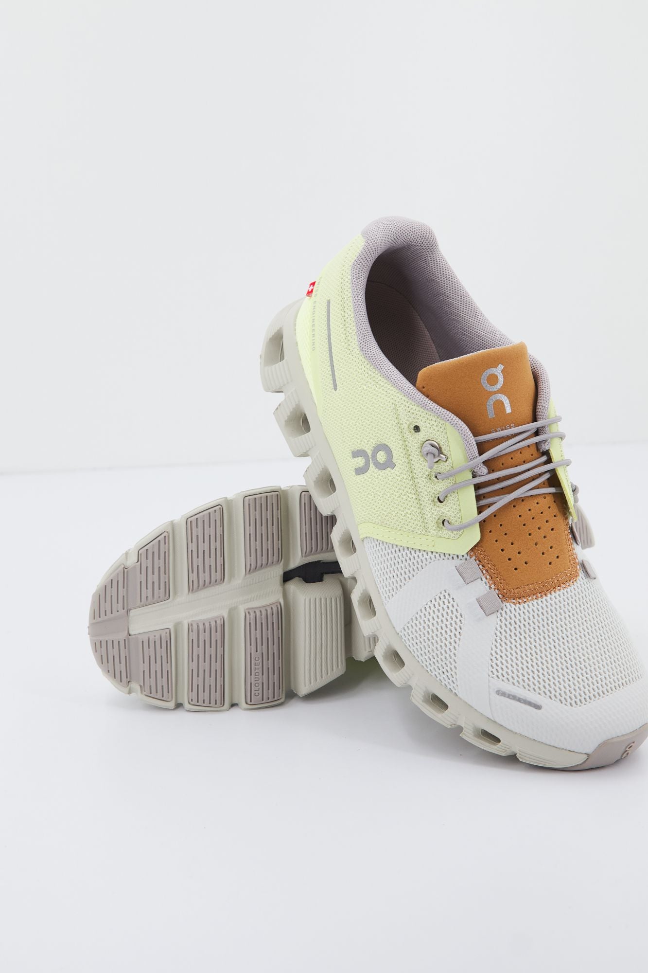 ON RUNNING 59 98362 en color VERDE (3)