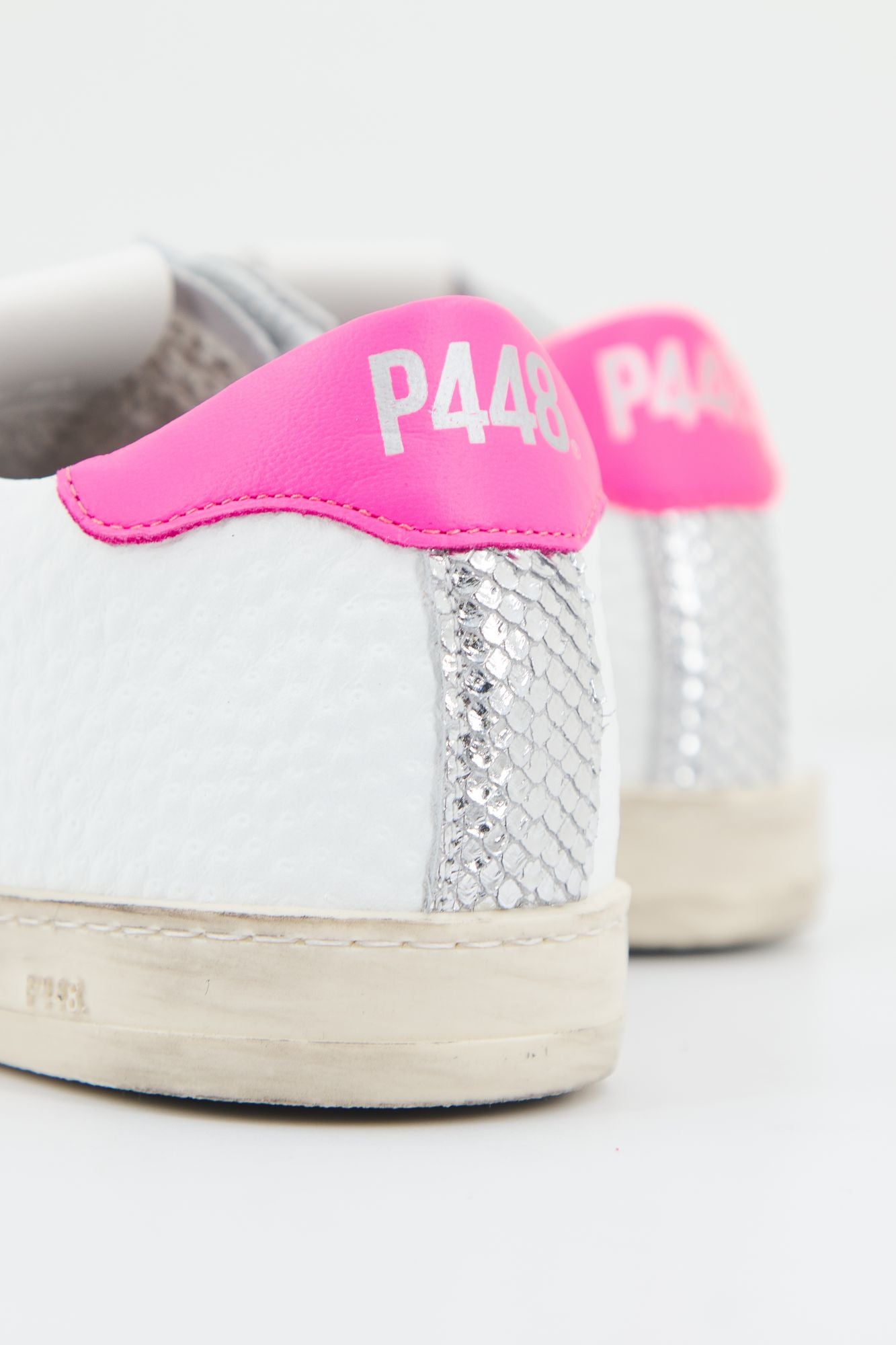 P448 JOHNW en color BLANCO (3)