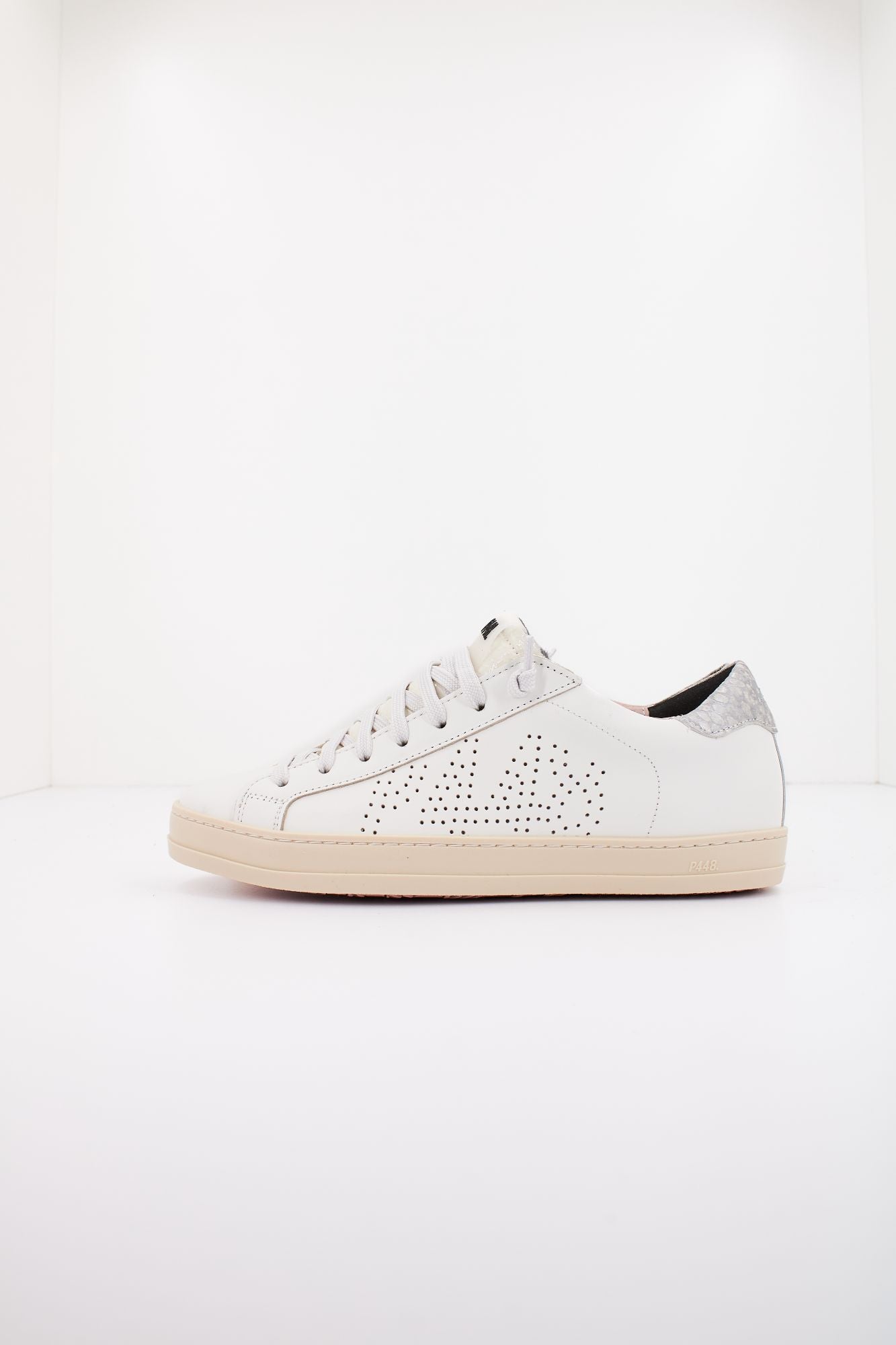 P448 JOHNW en color BLANCO (1)