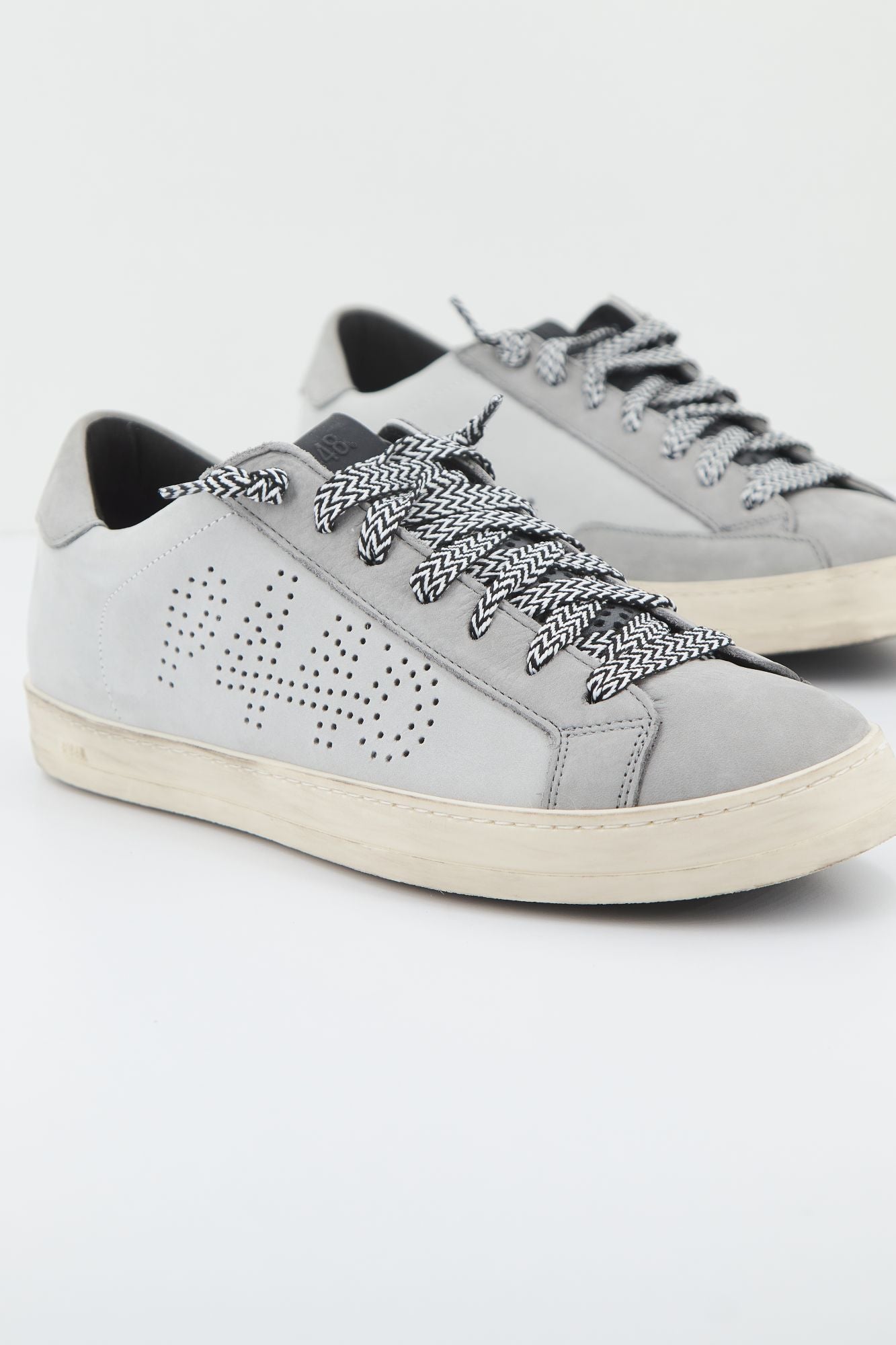 P448 JOHNBLM en color GRIS (1)