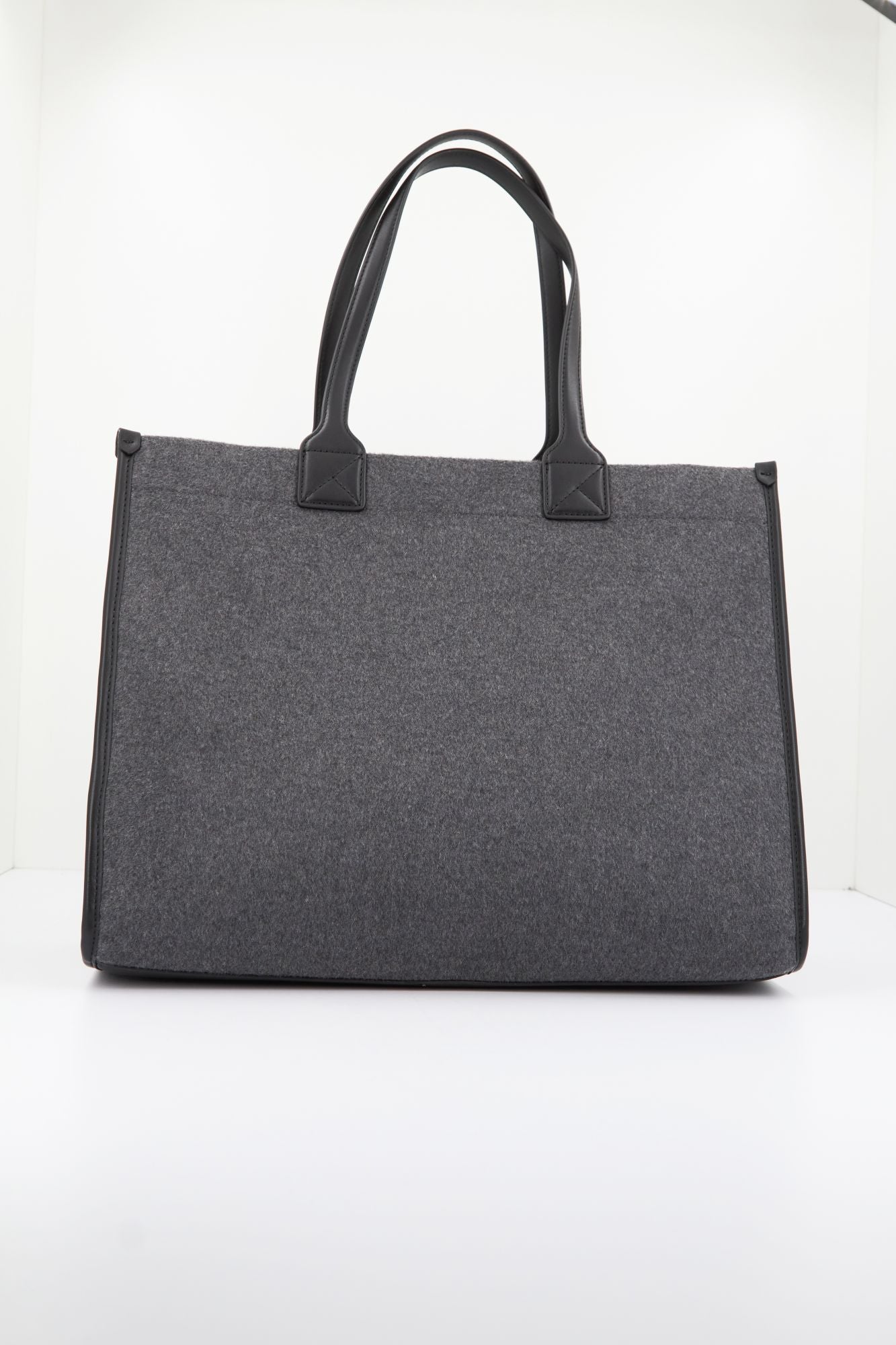 KARL LAGERFELD K/SKUARE LG TOTE FELT en color GRIS (4)