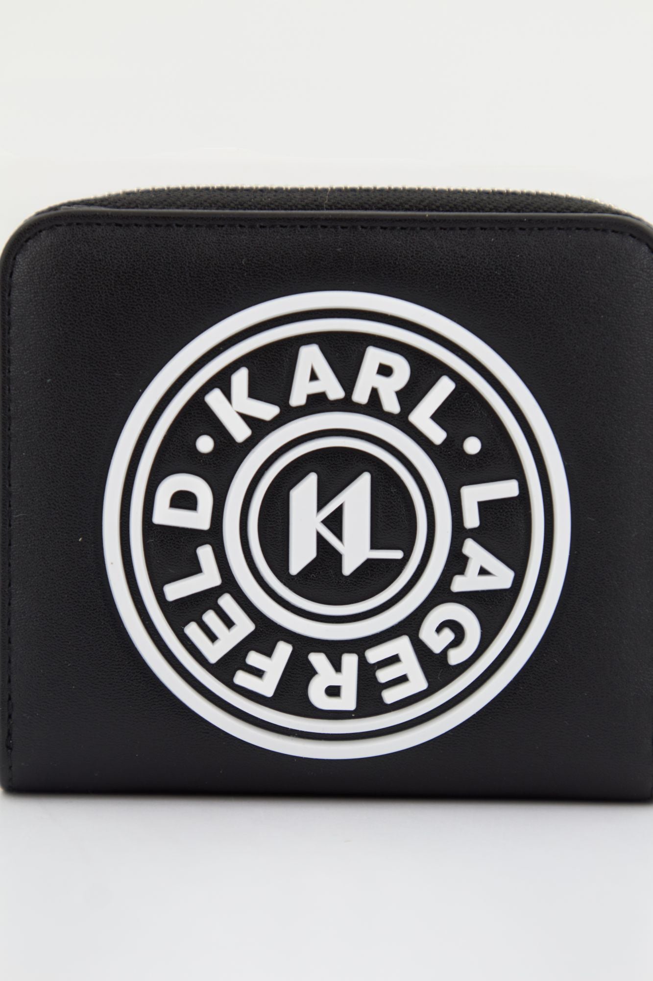KARL LAGERFELD K/SKUARE BIFOLD ZIP WALLET en color NEGRO (4)