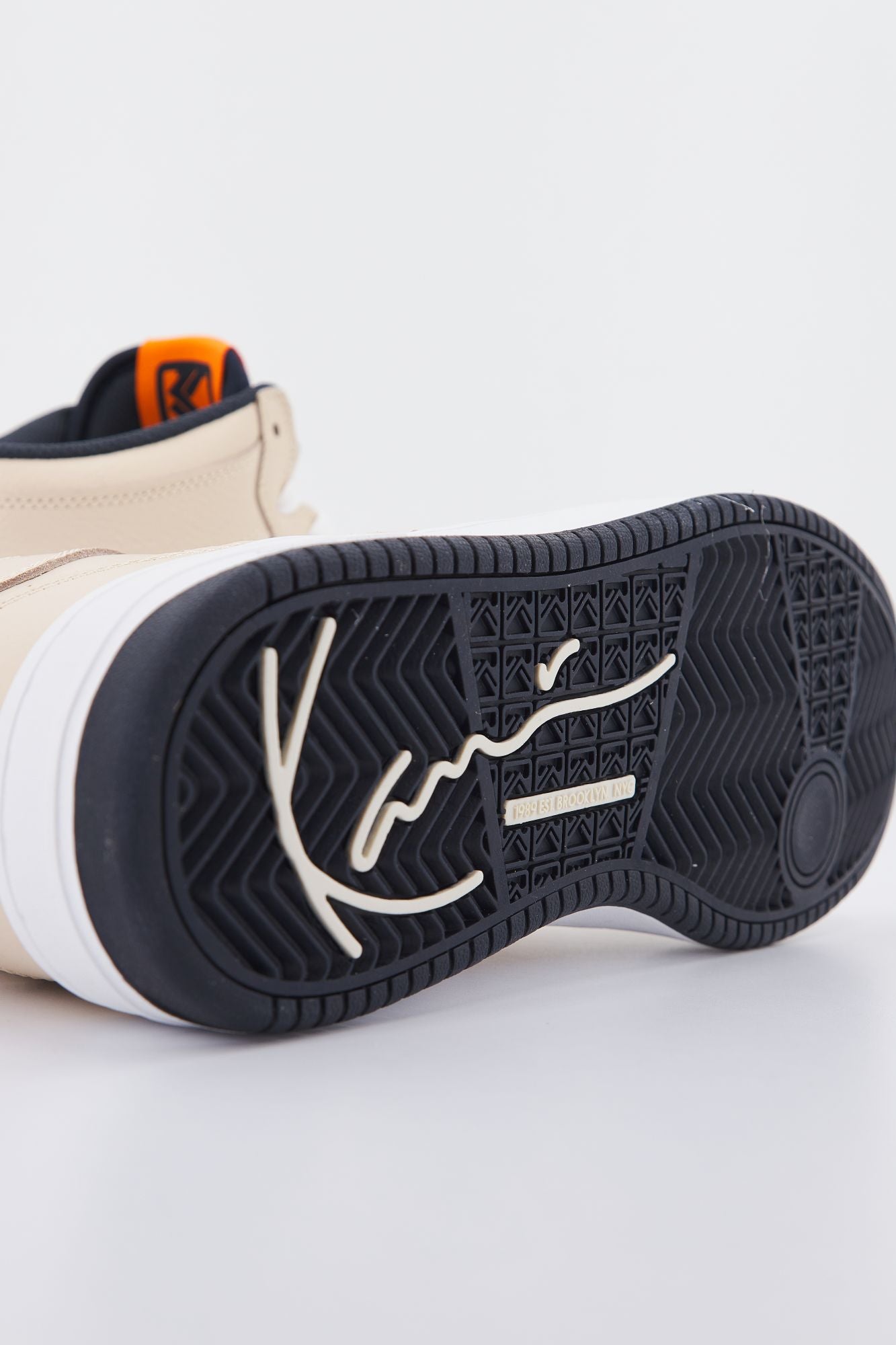 KARL KANI K 89 HIGH PRM en color BEIS (4)