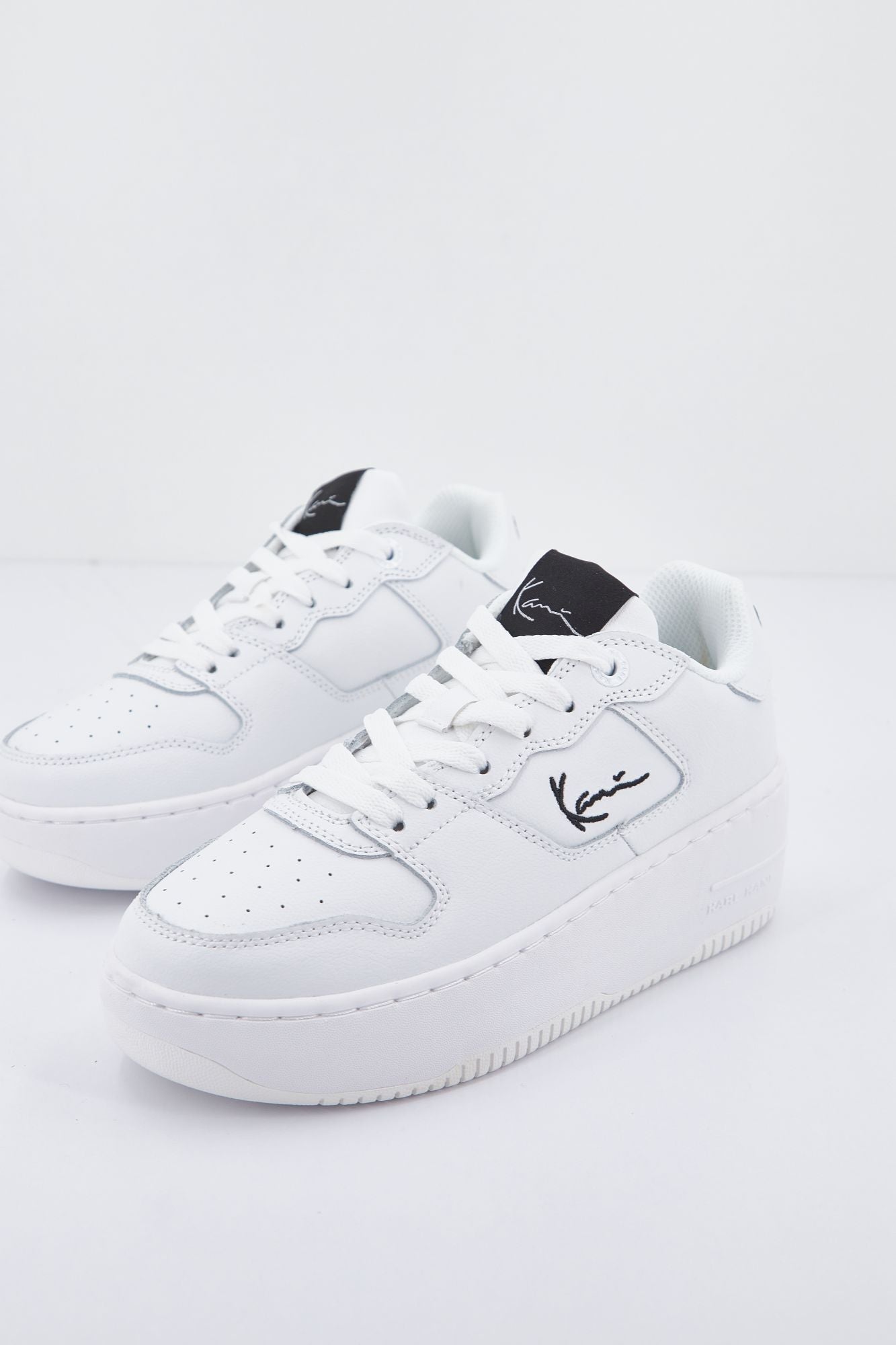KARL KANI K 89 UP HEEL en color BLANCO (2)