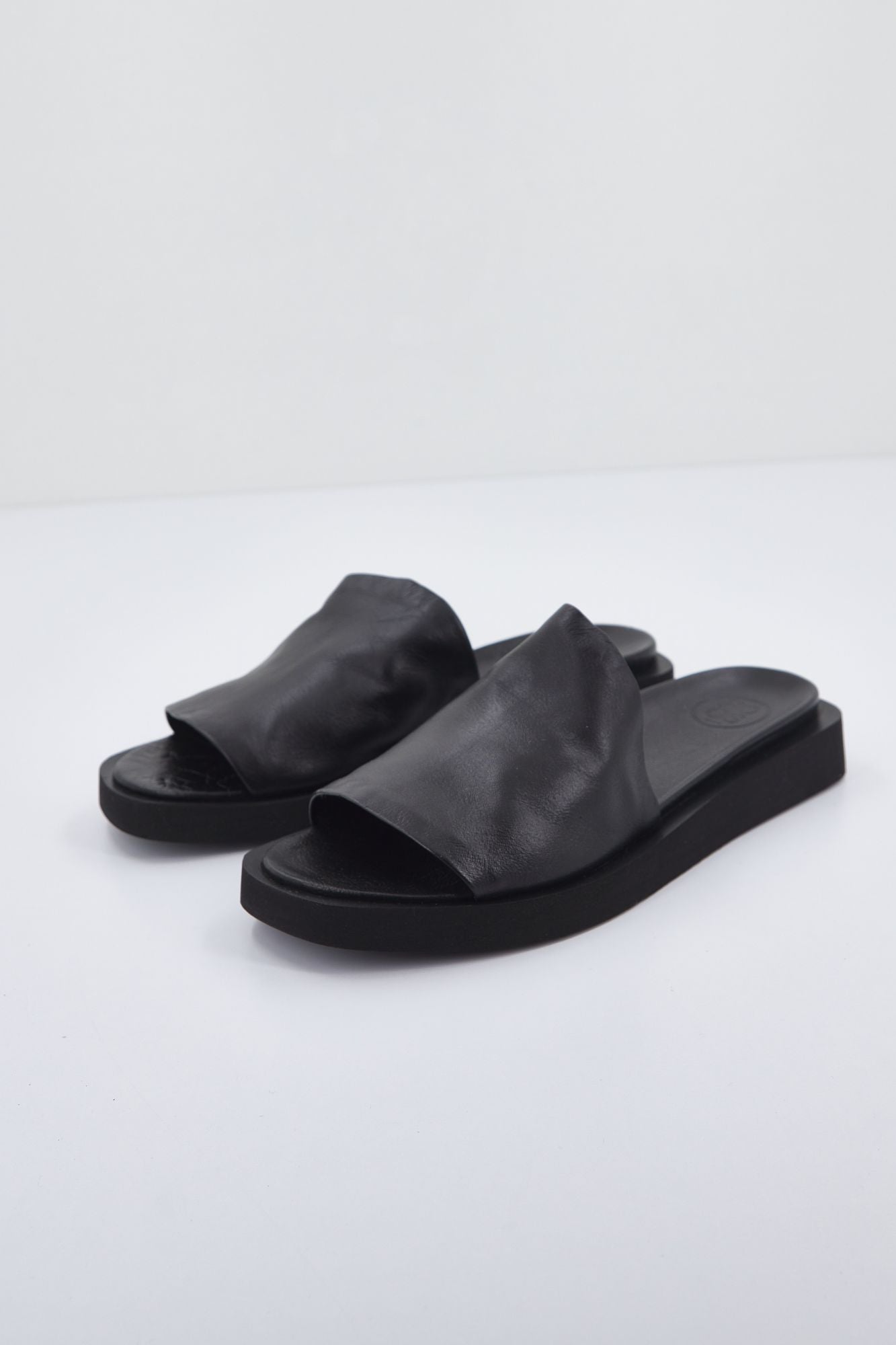 FOOS IBIZA 02 en color NEGRO (3)