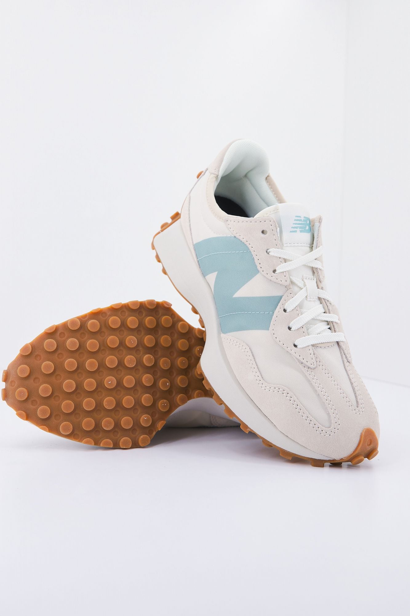 NEW BALANCE WS327 HG1 en color BEIS (4)