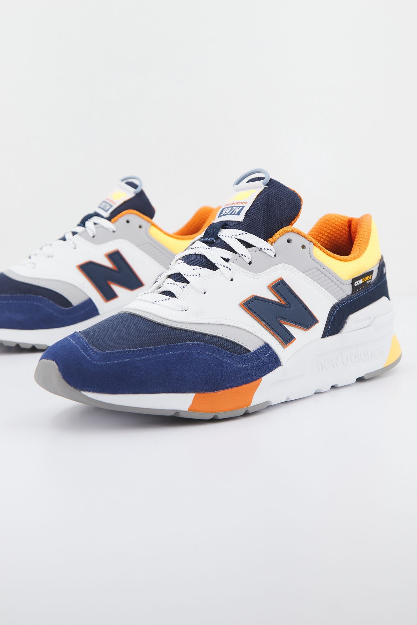 NEW BALANCE CM997 en color AZUL (1)