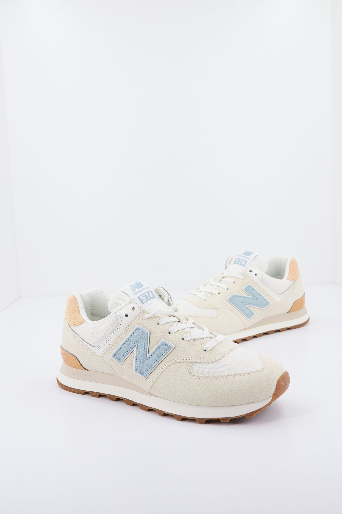 NEW BALANCE ML574 RF2 en color BEIS (2)
