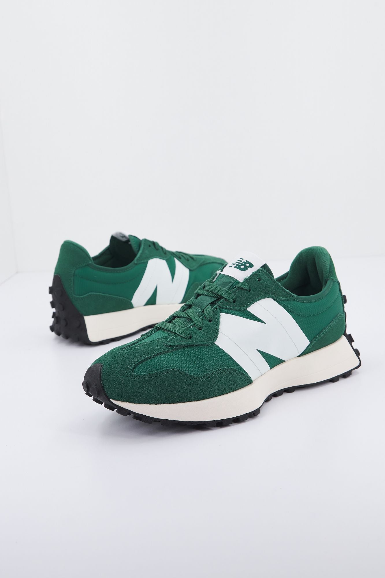 NEW BALANCE GB LIFESTYLE en color VERDE (1)