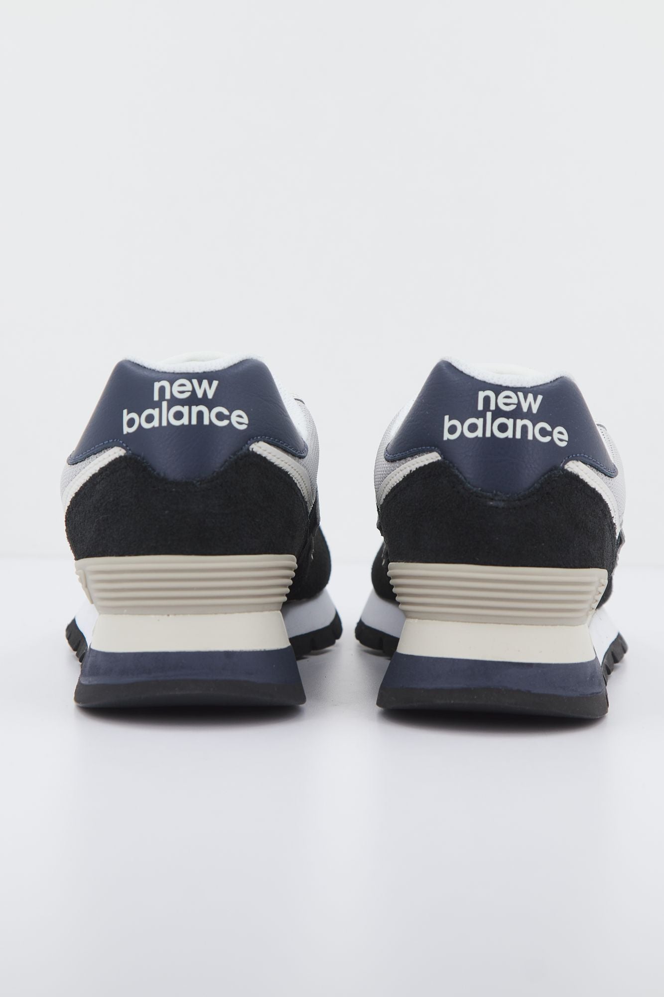 NEW BALANCE ML574 en color AZUL (3)