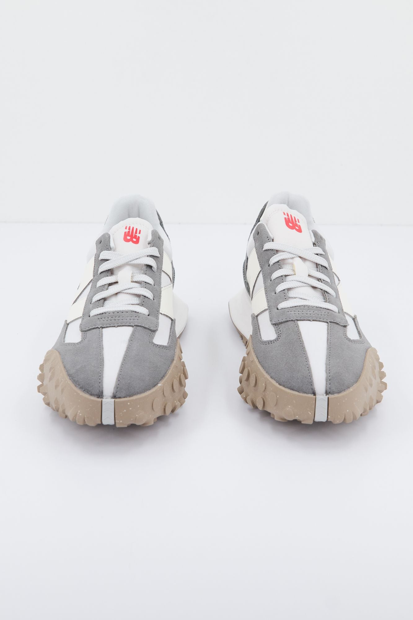 NEW BALANCE UXC72 QK en color GRIS (2)