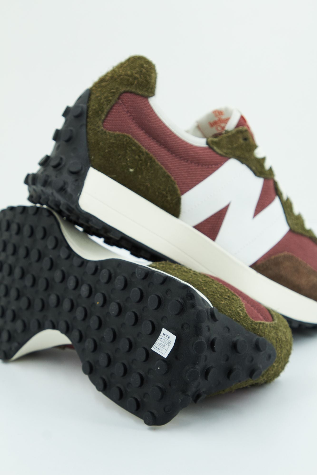 NEW BALANCE MS327 HD en color MARRON (4)