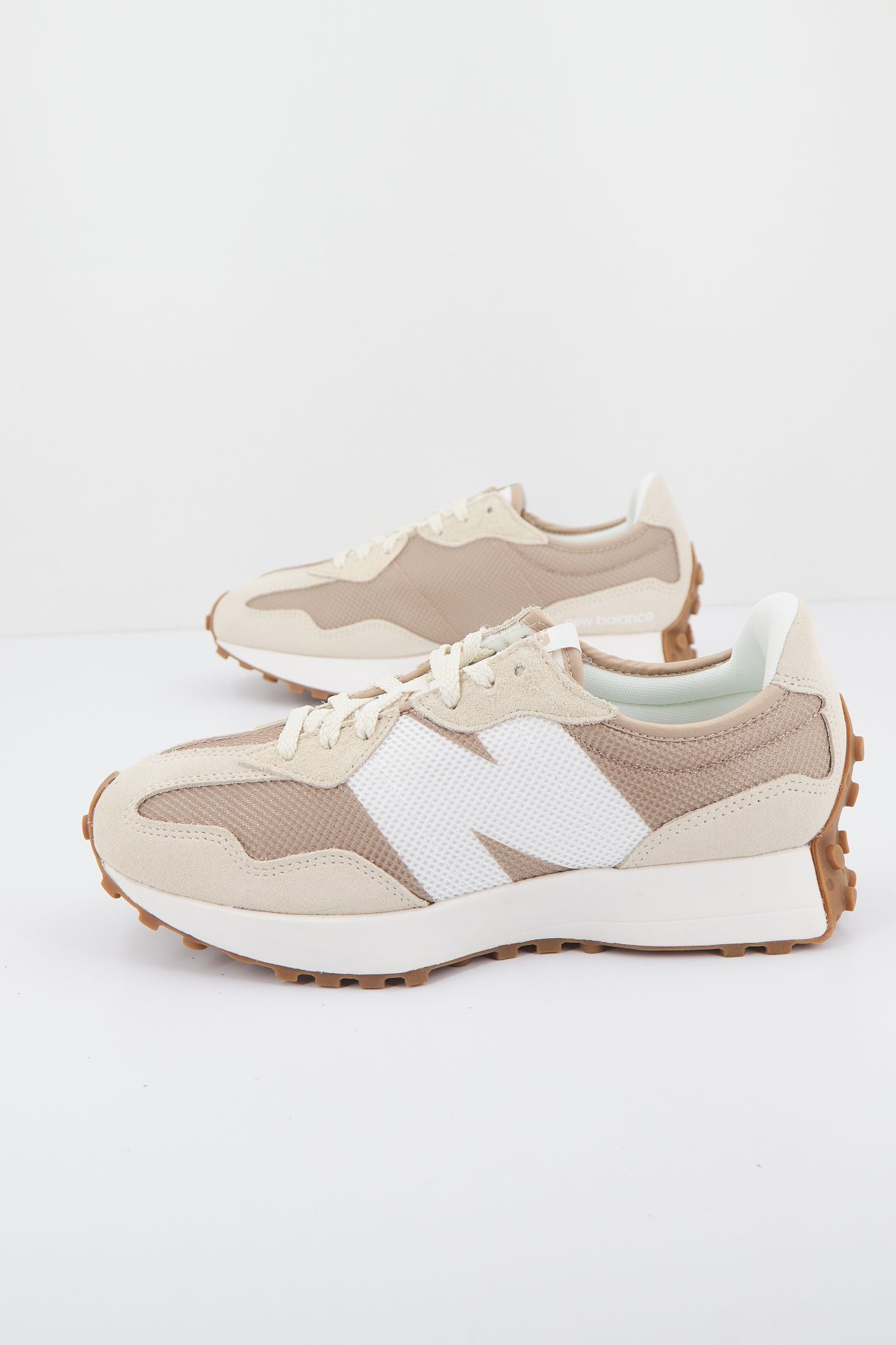 NEW BALANCE MS327 MT en color MARRON CLARO (2)