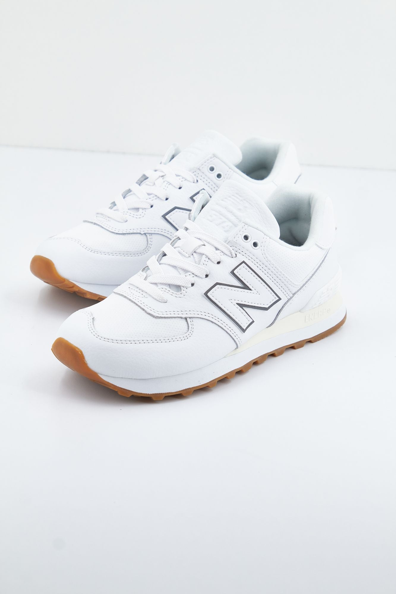 NEW BALANCE U574 FHN 574 U574V2 en color BLANCO (2)