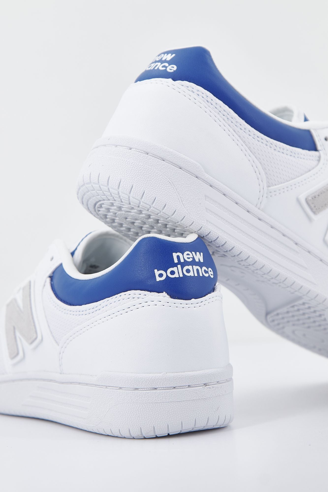 NEW BALANCE BB480 LKC RETRO HOOPS en color BLANCO (4)