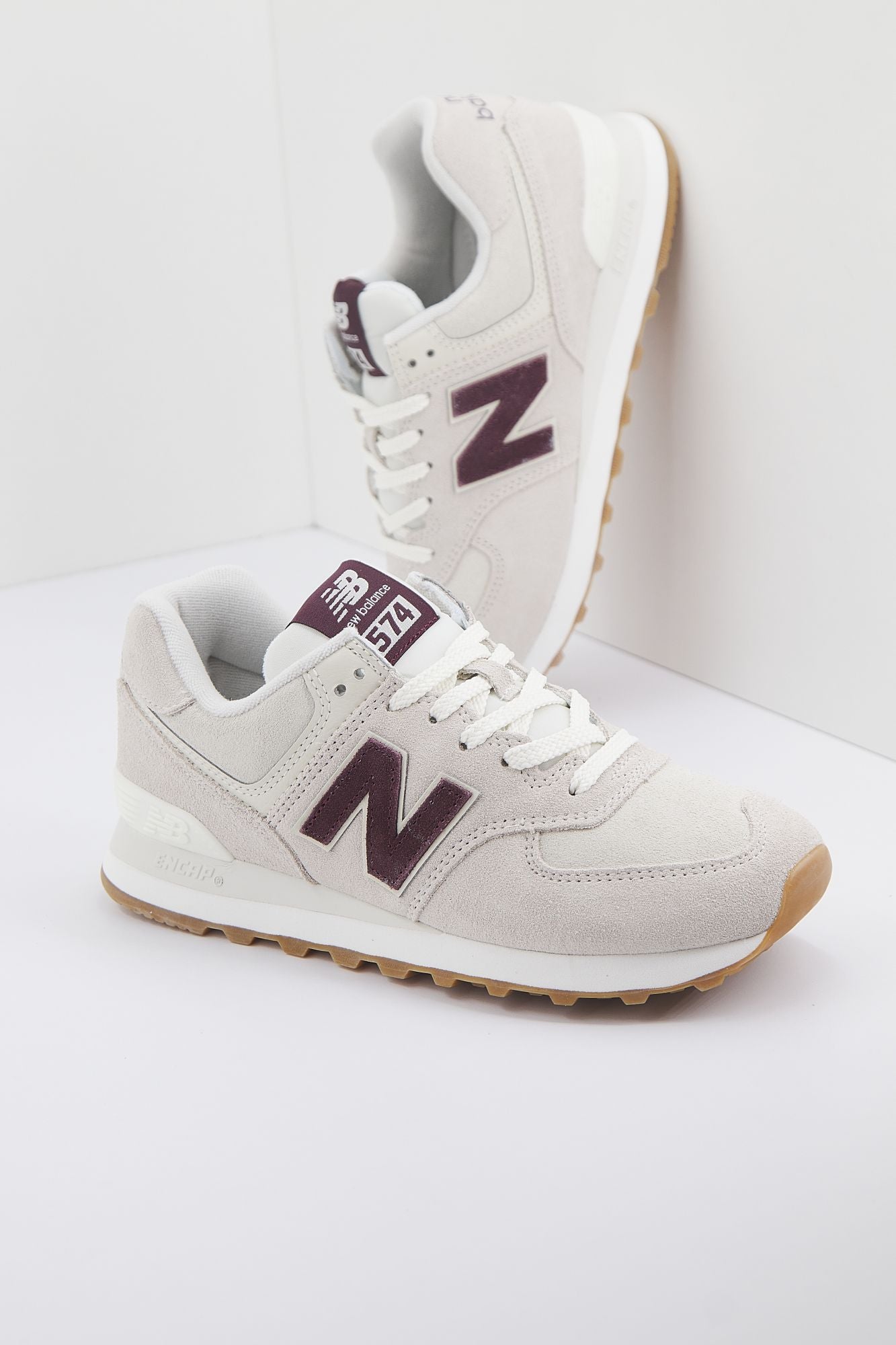 NEW BALANCE U574 NOW 574 U574V2 en color BEIS (1)