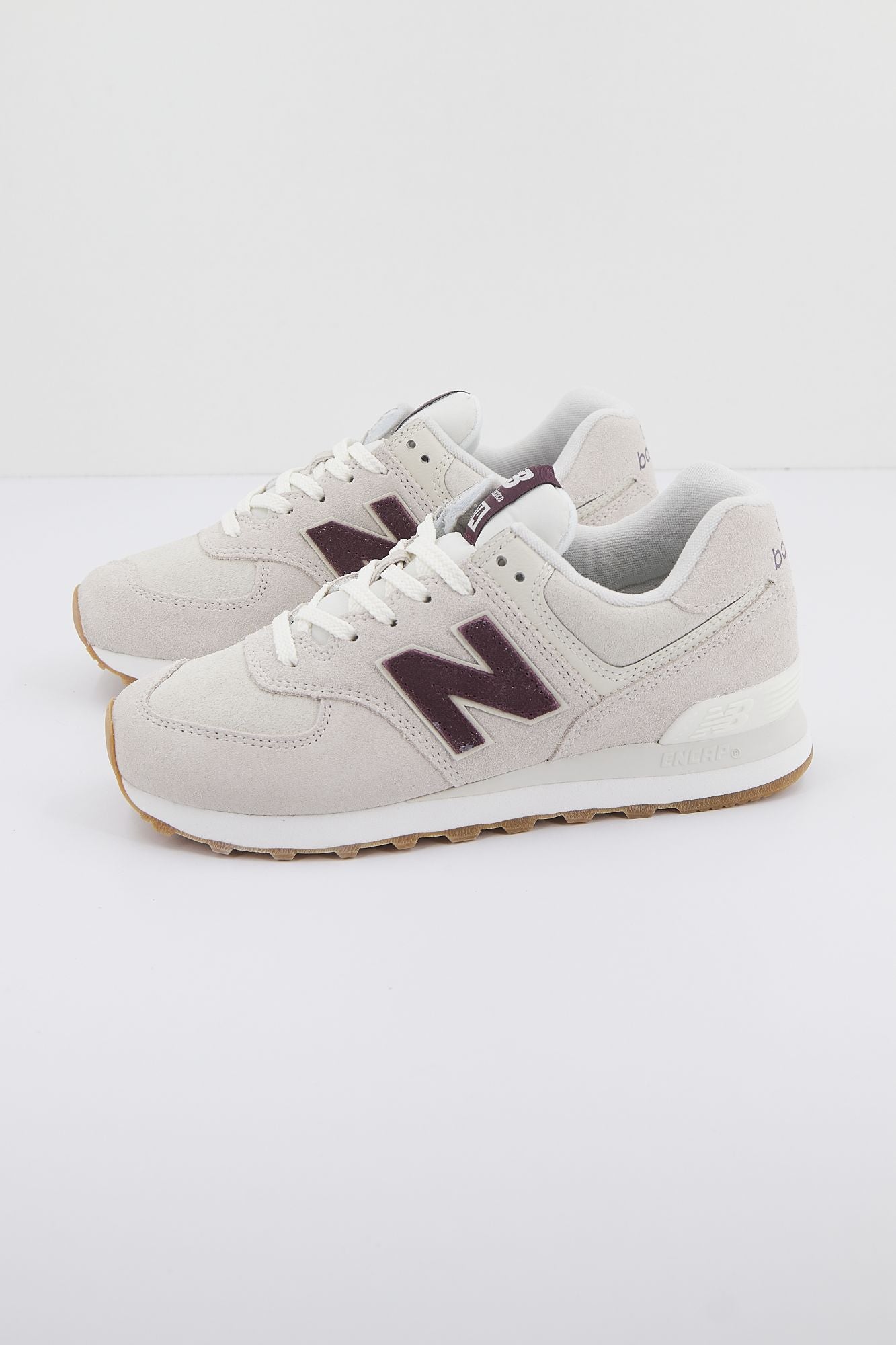 NEW BALANCE U574 NOW 574 U574V2 en color BEIS (2)