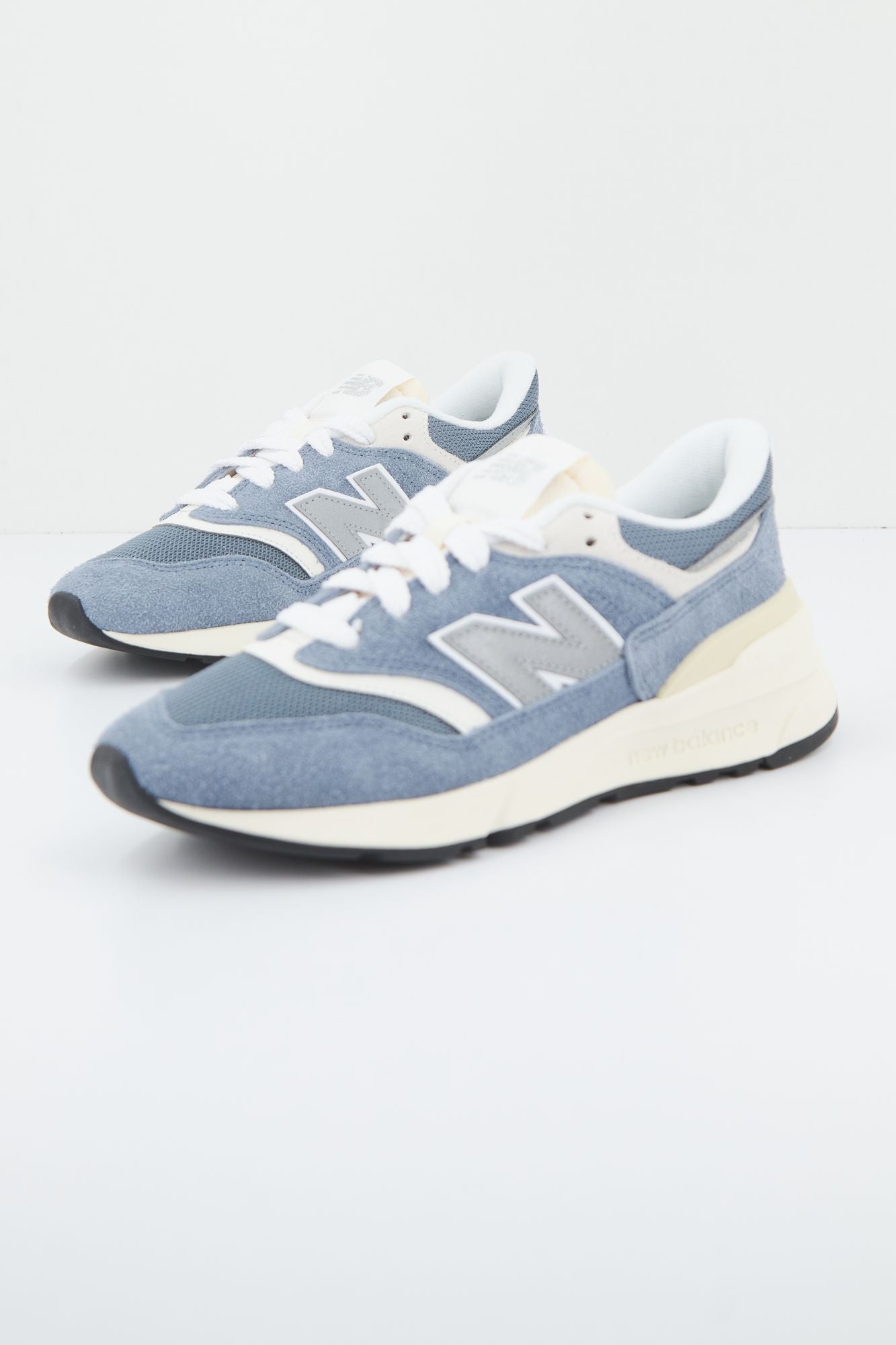 NEW BALANCE U997 RCD en color AZUL (2)