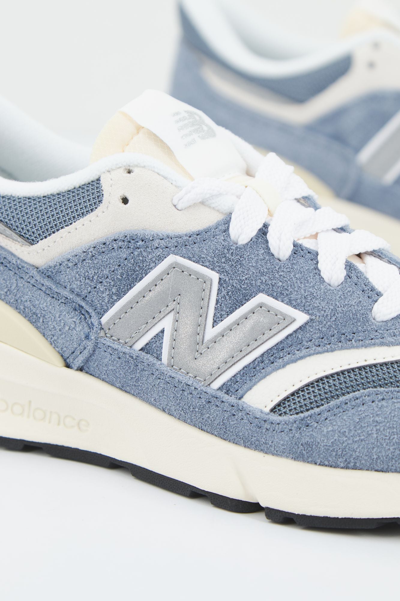 NEW BALANCE U997 RCD en color AZUL (3)