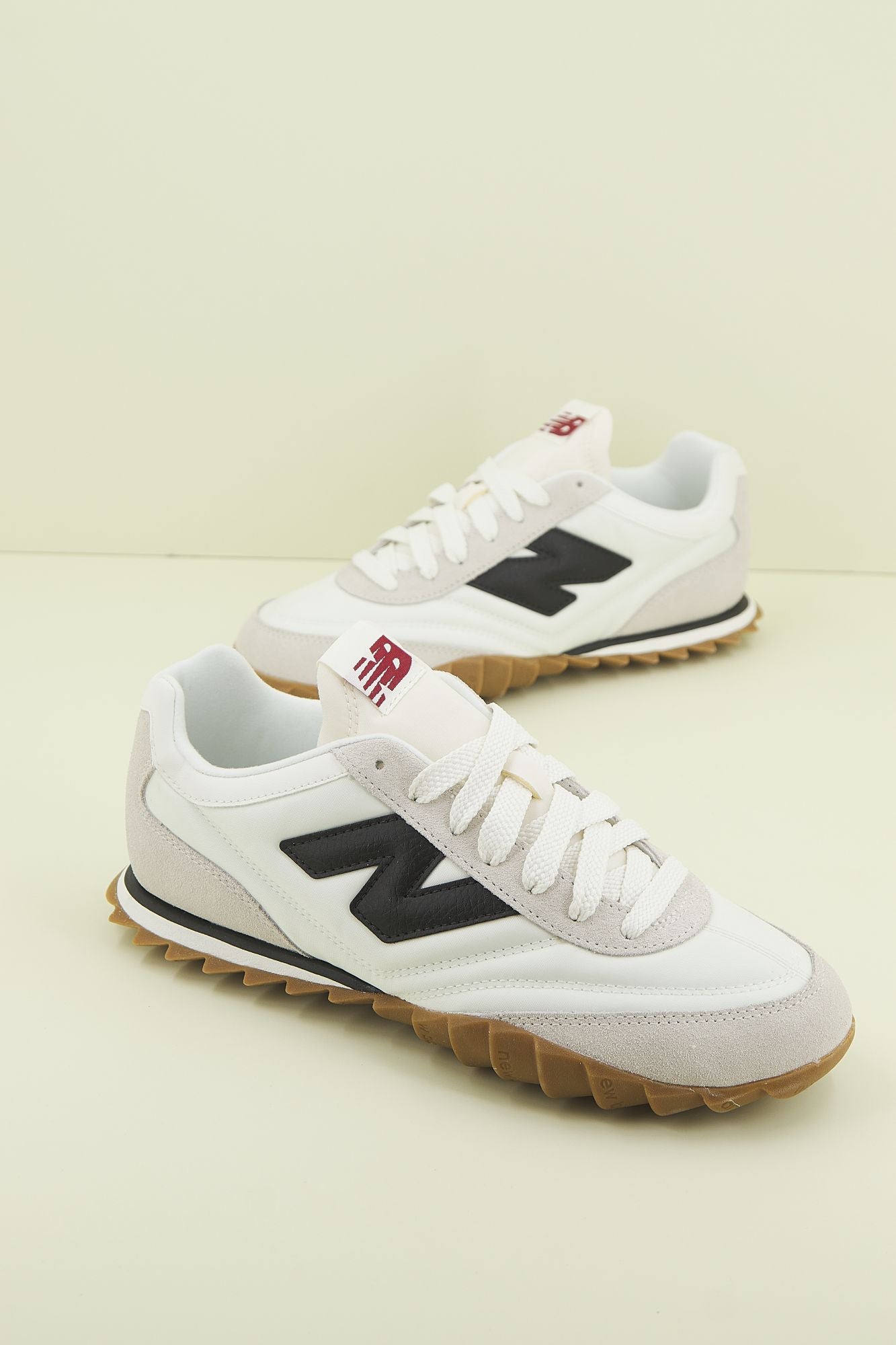 NEW BALANCE URC30 AI LIFESTYLE en color MULTICOLOR (1)