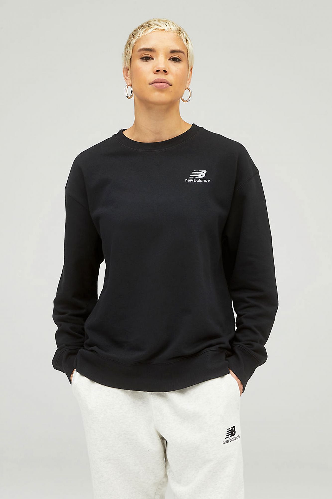 NEW BALANCE FRENCH SWEATSHIRT en color NEGRO (1)