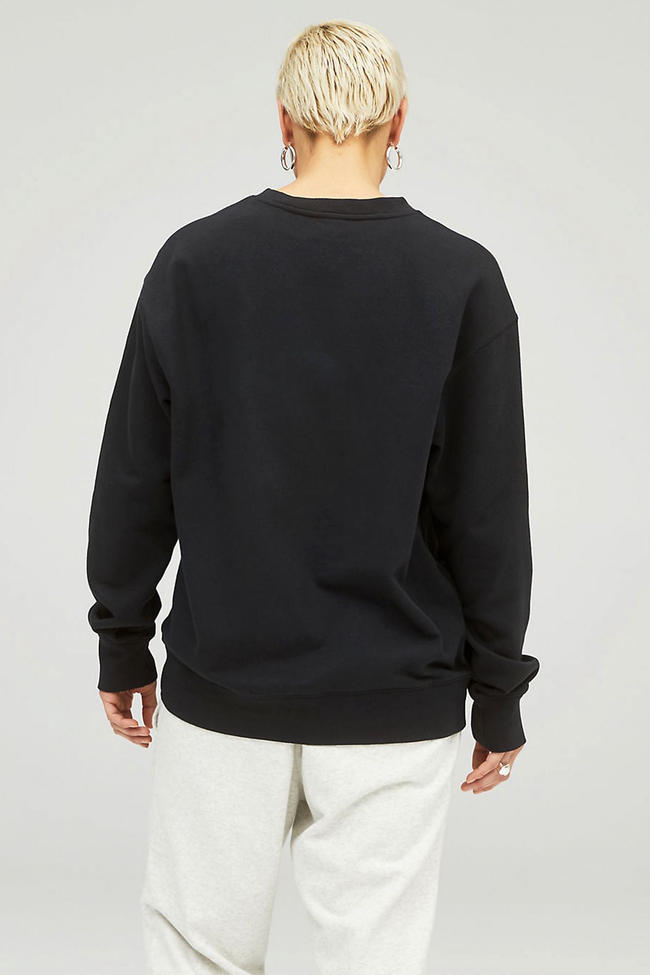 NEW BALANCE FRENCH SWEATSHIRT en color NEGRO (3)