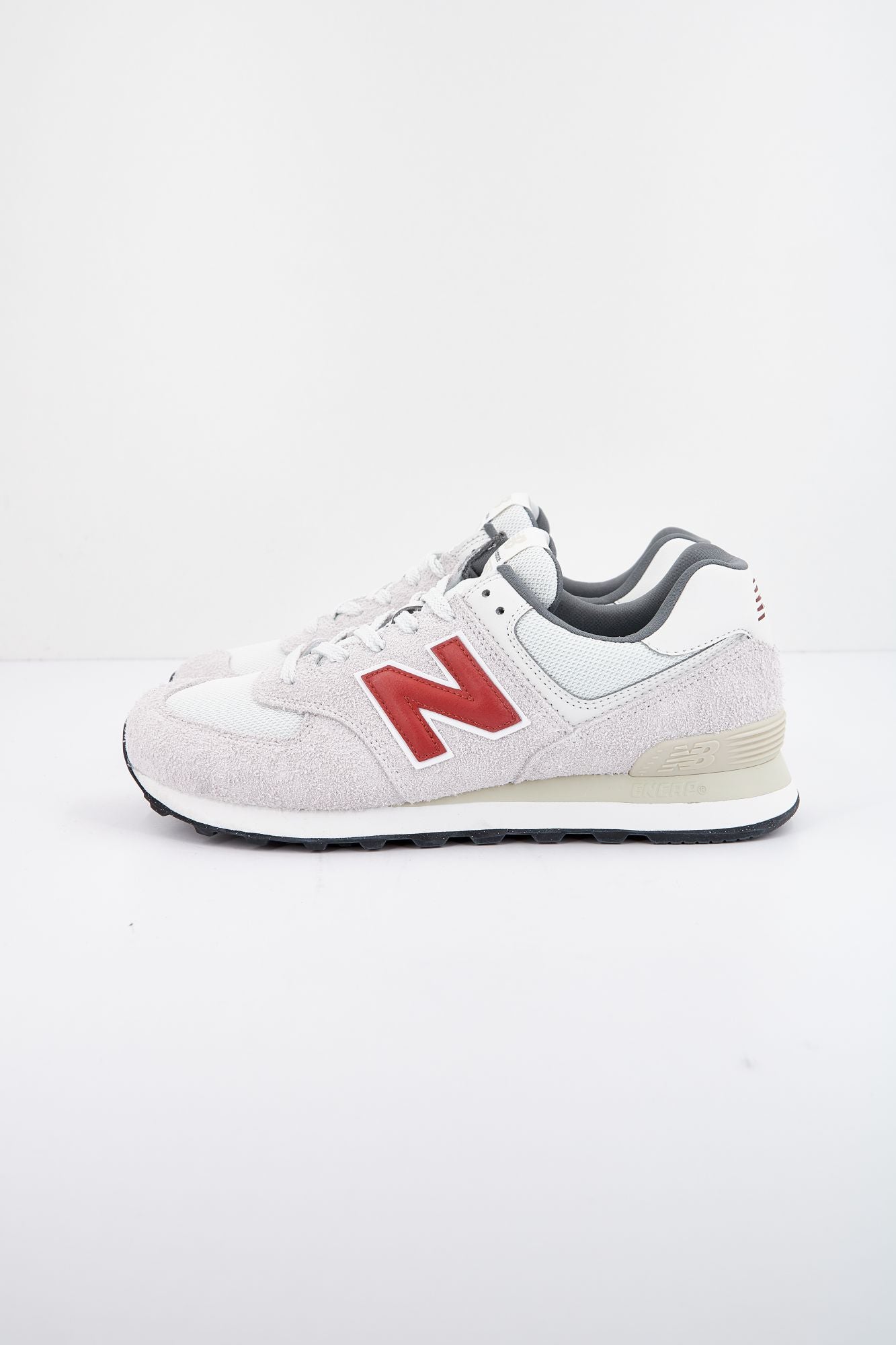 NEW BALANCE U574SOR en color BLANCO (1)