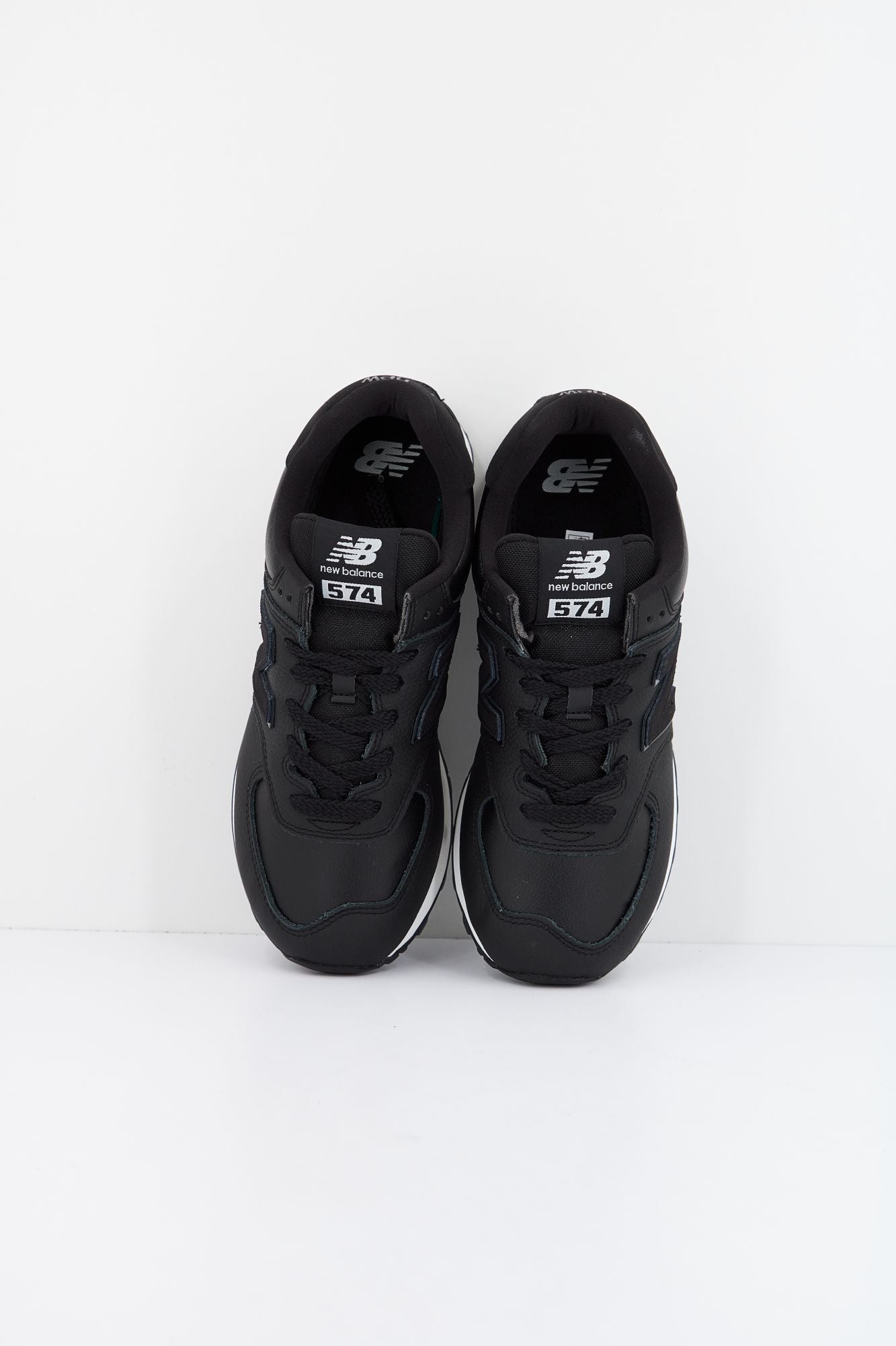 NEW BALANCE WL574IB2 en color NEGRO (2)
