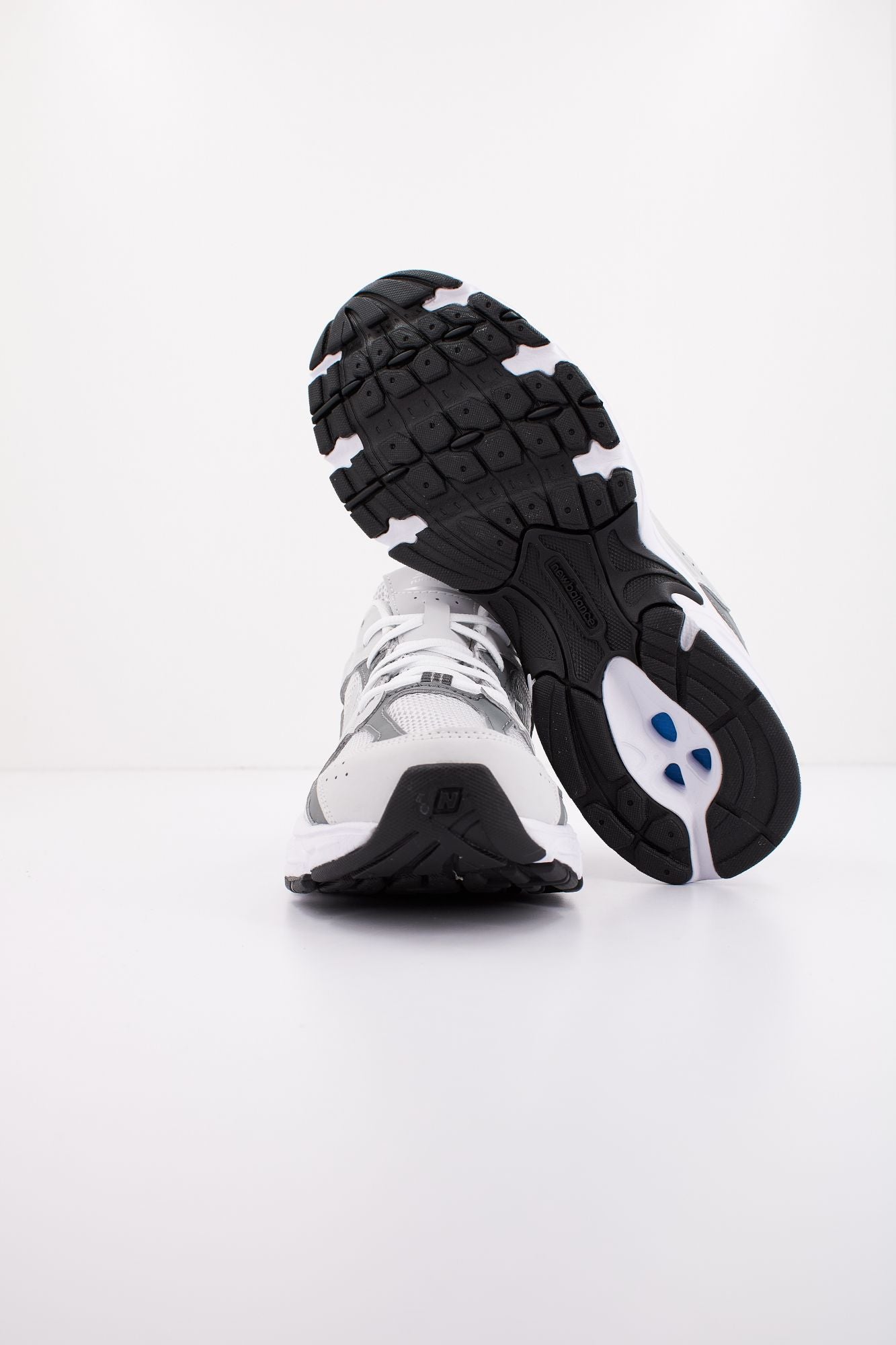 NEW BALANCE GR530 CB en color GRIS (4)