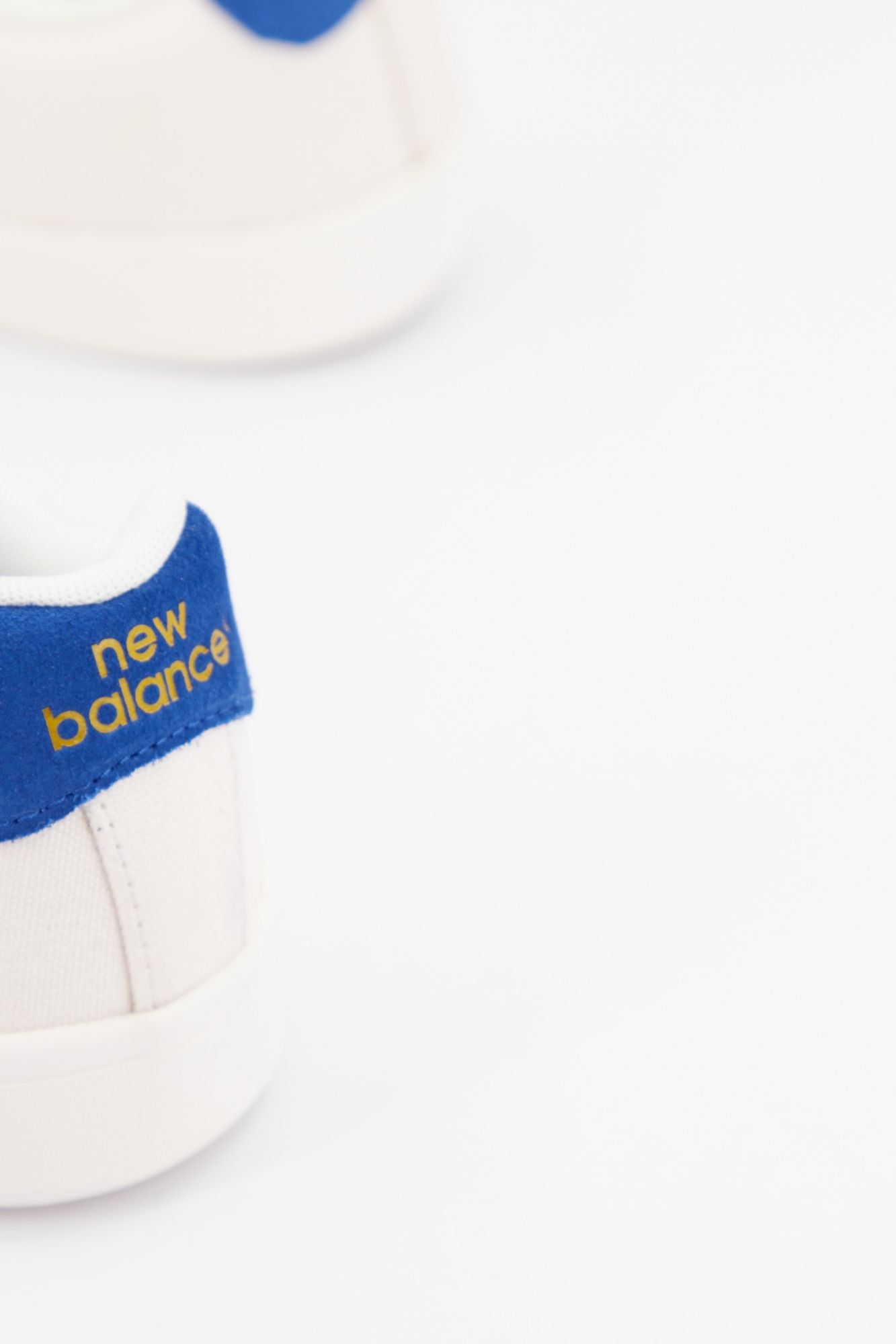 NEW BALANCE NM505 PRO en color BEIS (3)