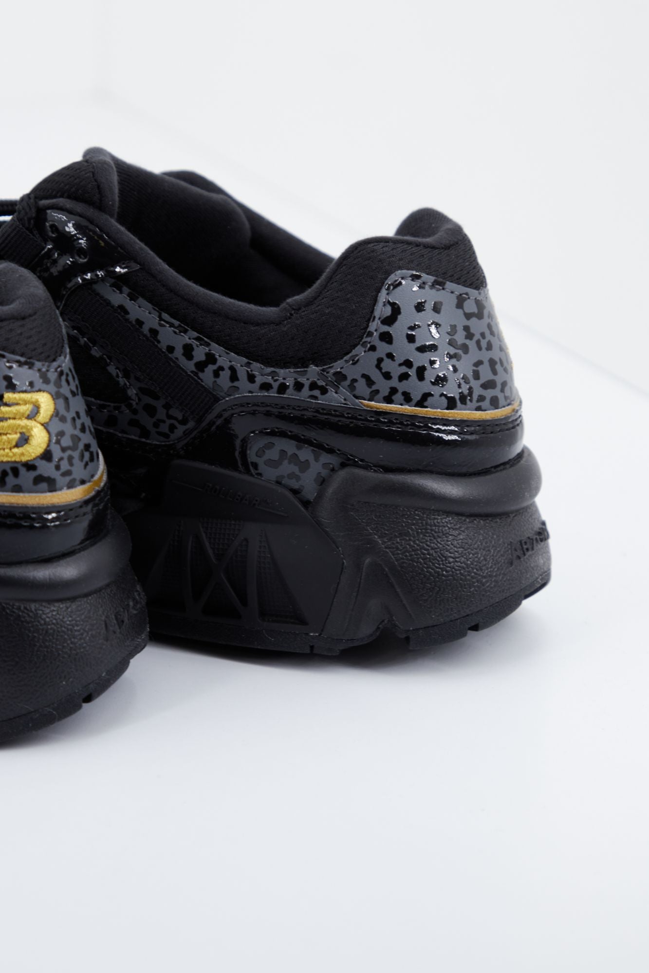 NEW BALANCE WL850 LBD en color NEGRO (4)