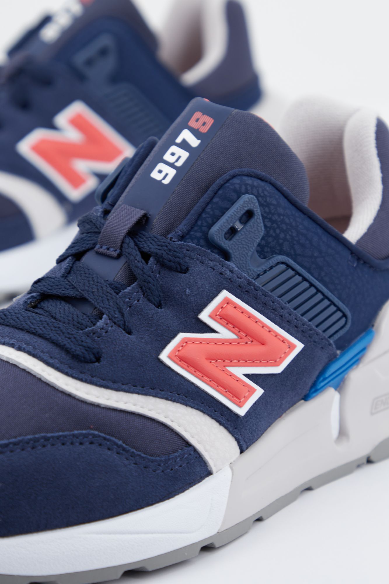 NEW BALANCE WS997 BVC en color AZUL (2)
