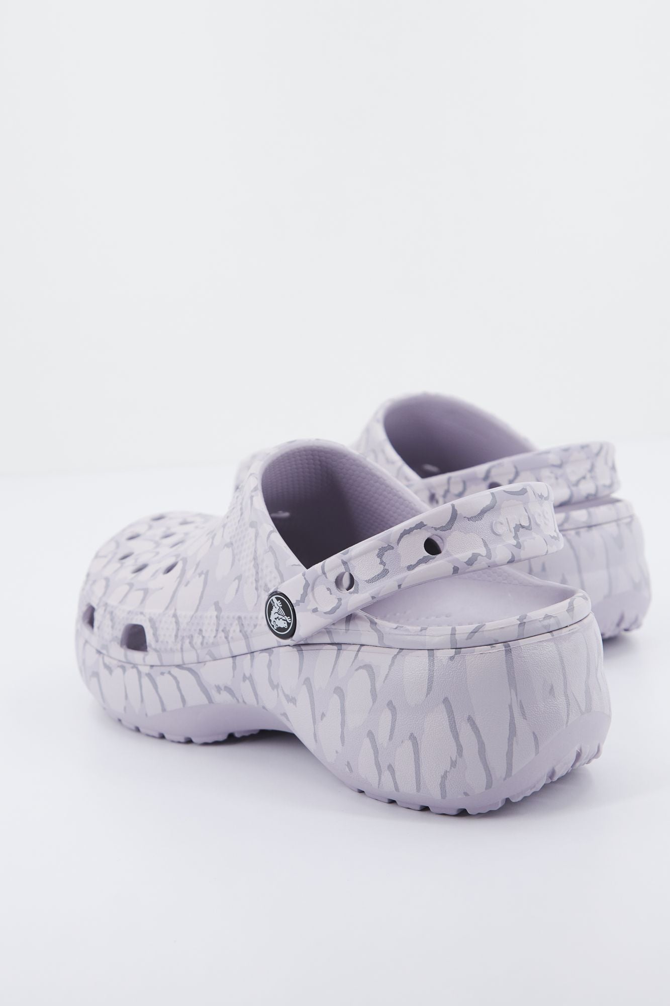 CROCS CLASSIC PLATFORM 4 HER CLOG en color VIOLETA (3)