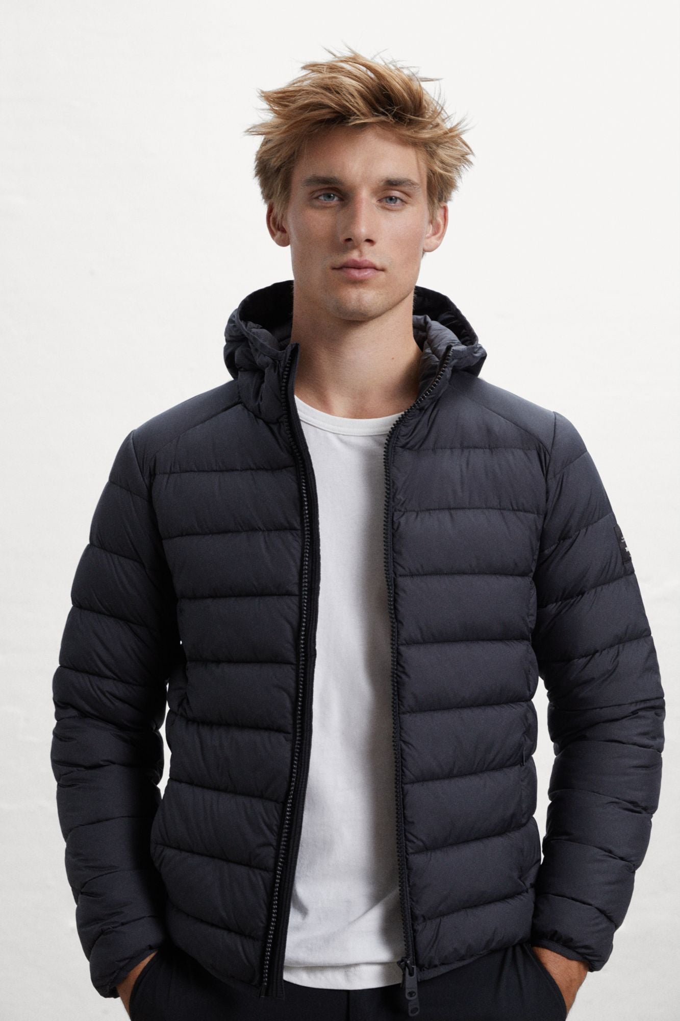 ECOALF ASPENALF en color NEGRO (1)