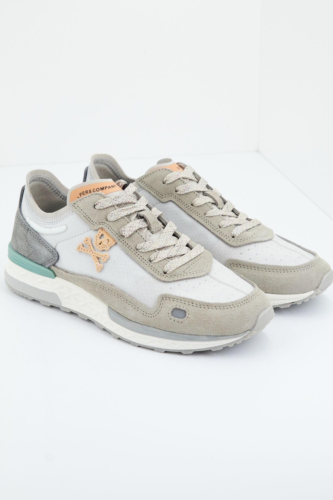 SCALPERS MOON D en color GRIS (2)