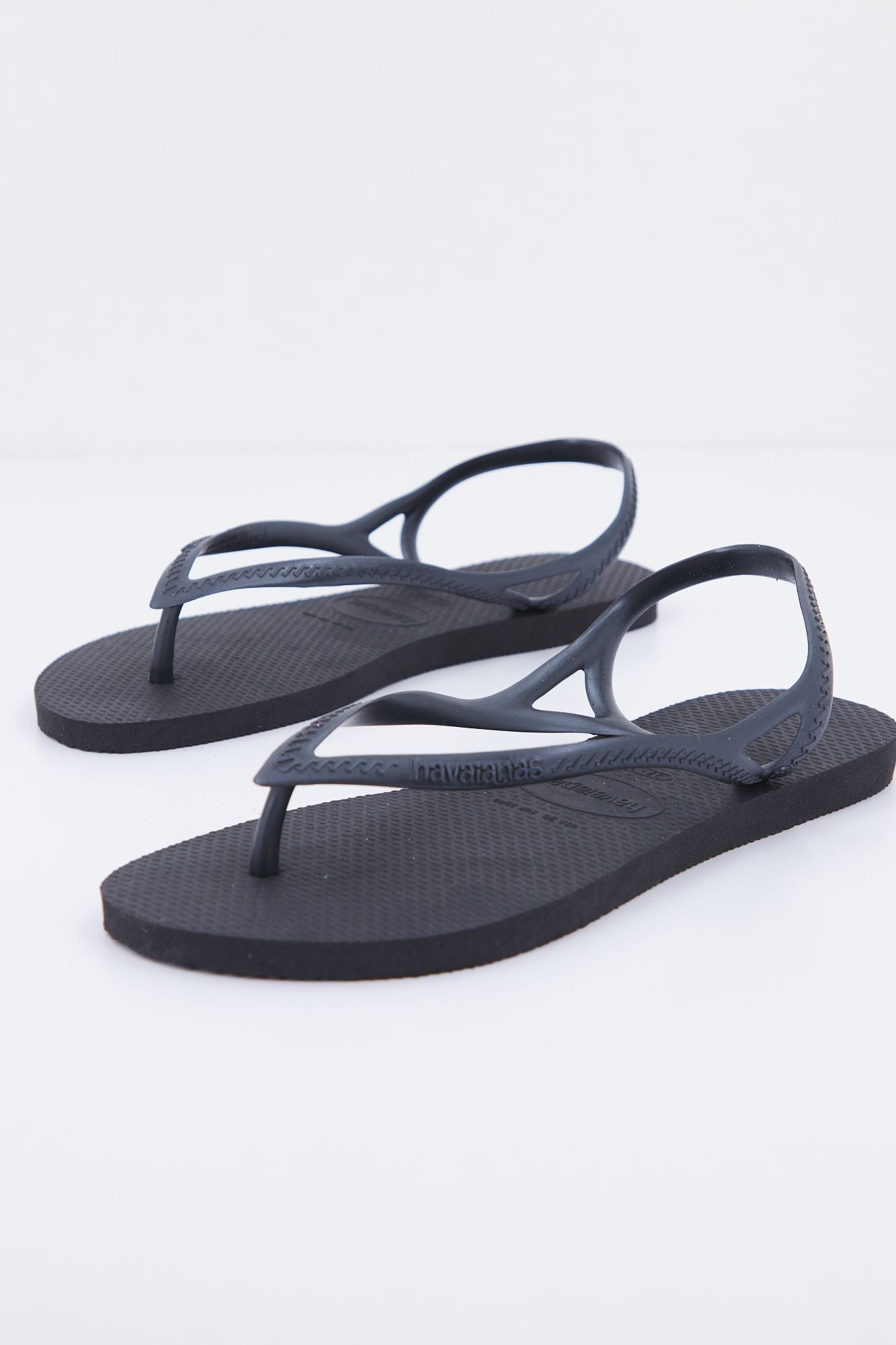 HAVAIANAS 4145746 en color NEGRO (2)