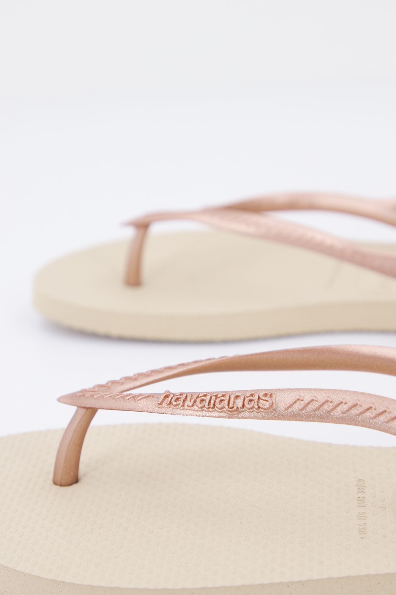 HAVAIANAS 4145746 en color BEIS (4)