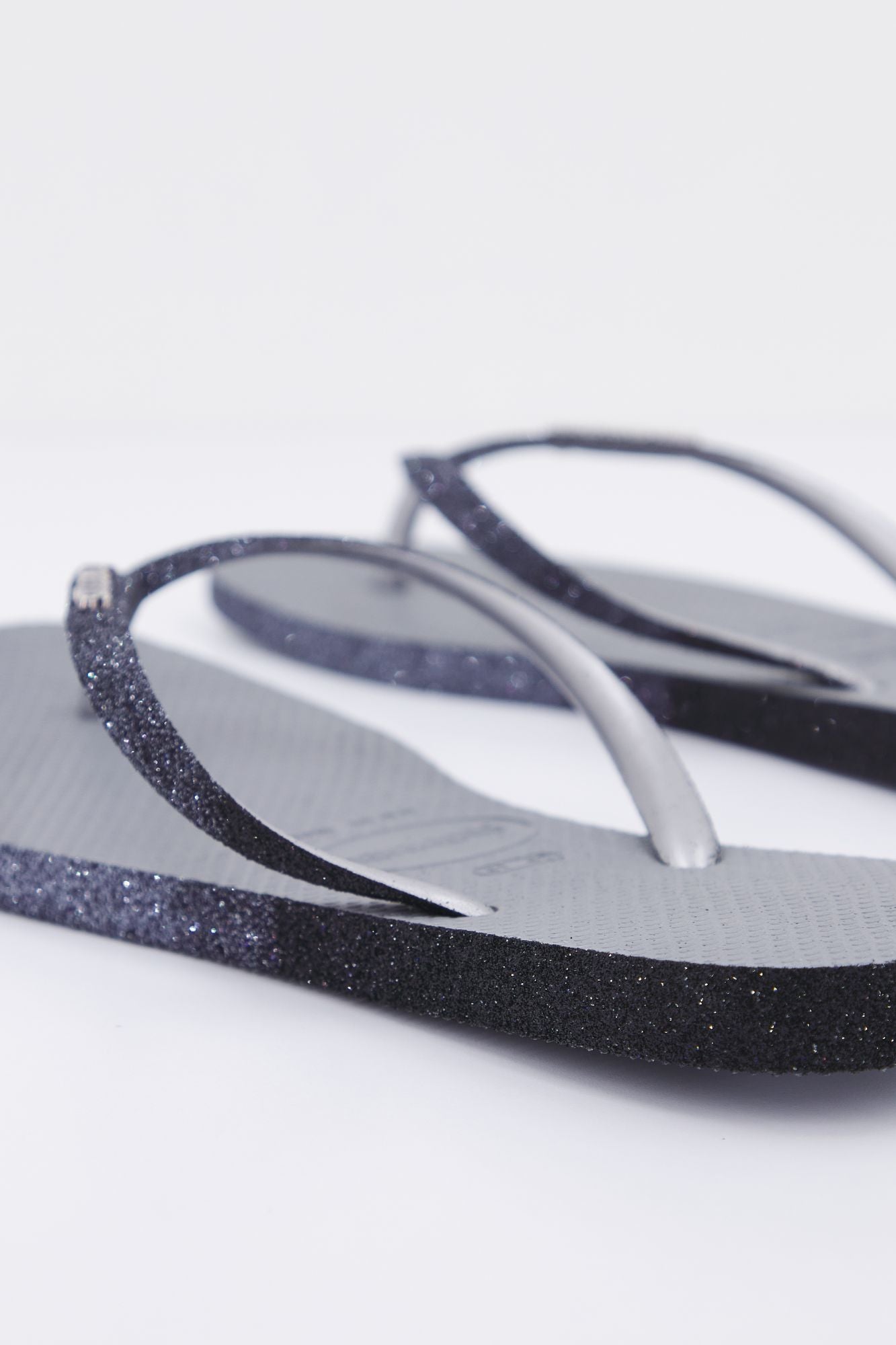 HAVAIANAS 4146093 en color GRIS (3)