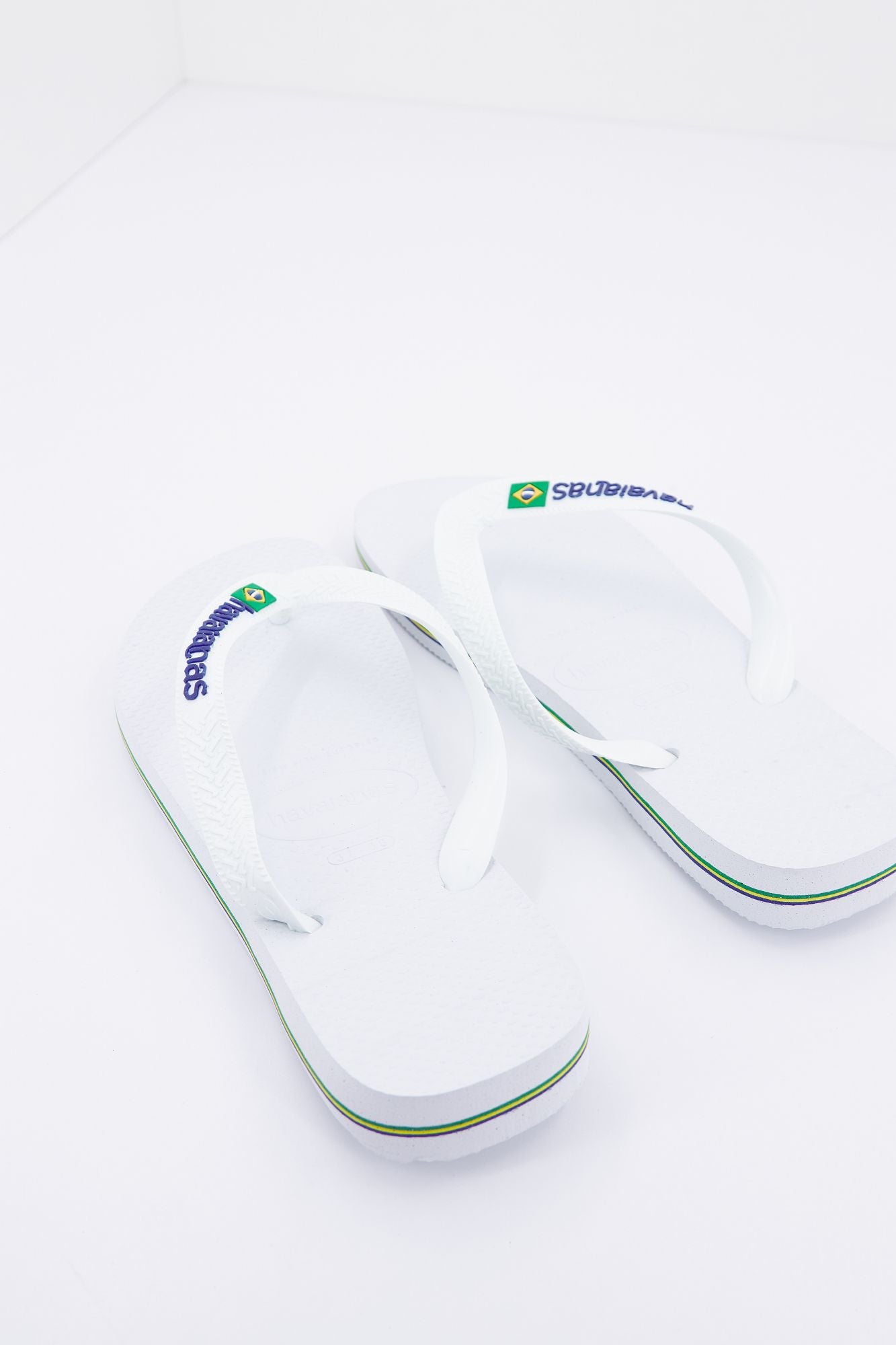 HAVAIANAS BRASIL LOGO en color BLANCO (4)