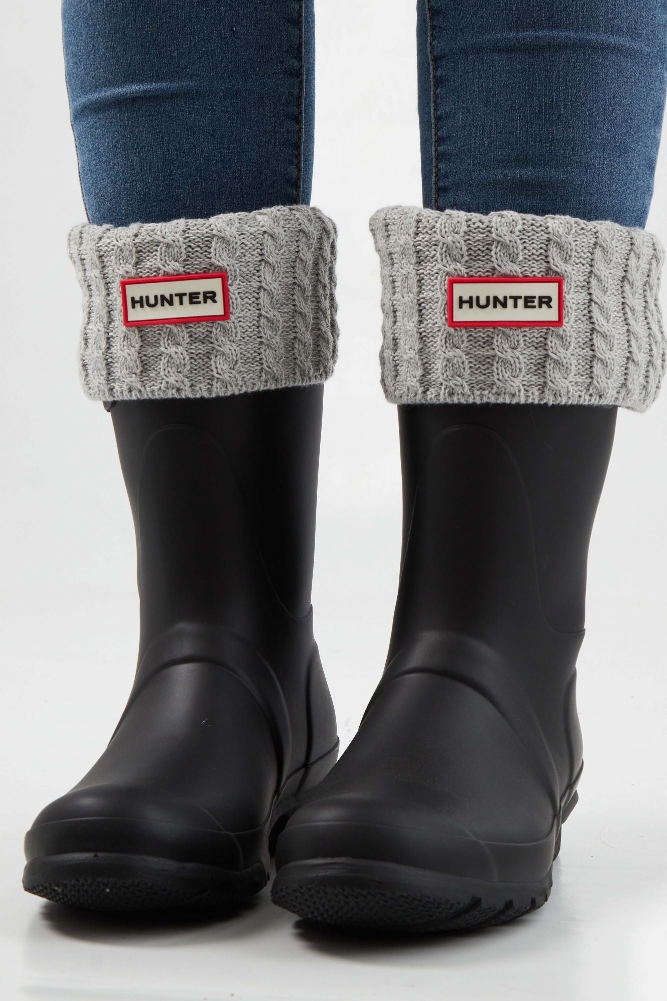 HUNTER SOCK SHORT MINI CABLE SS en color GRIS (1)