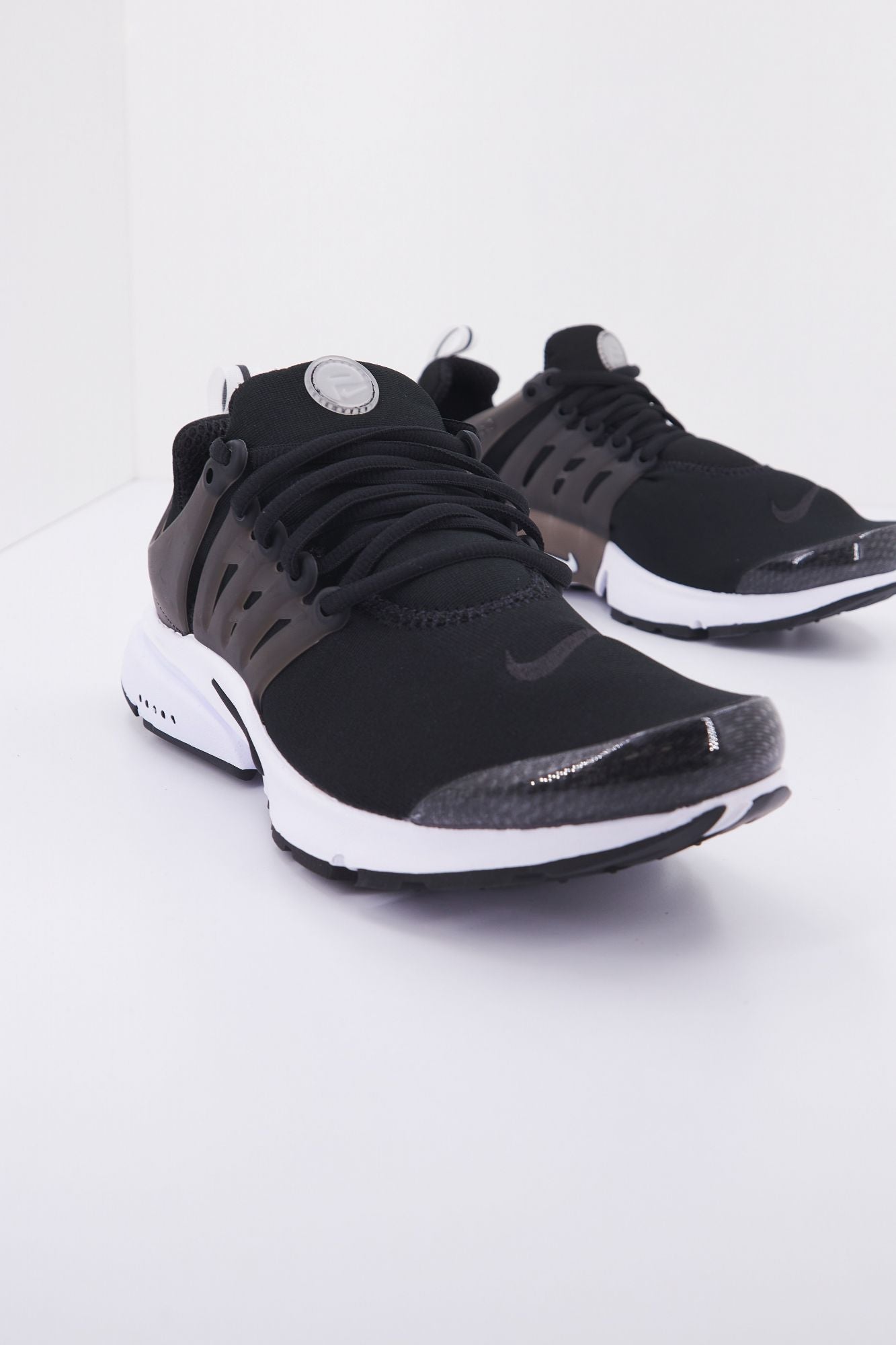 NIKE AIR PRESTO en color NEGRO (2)