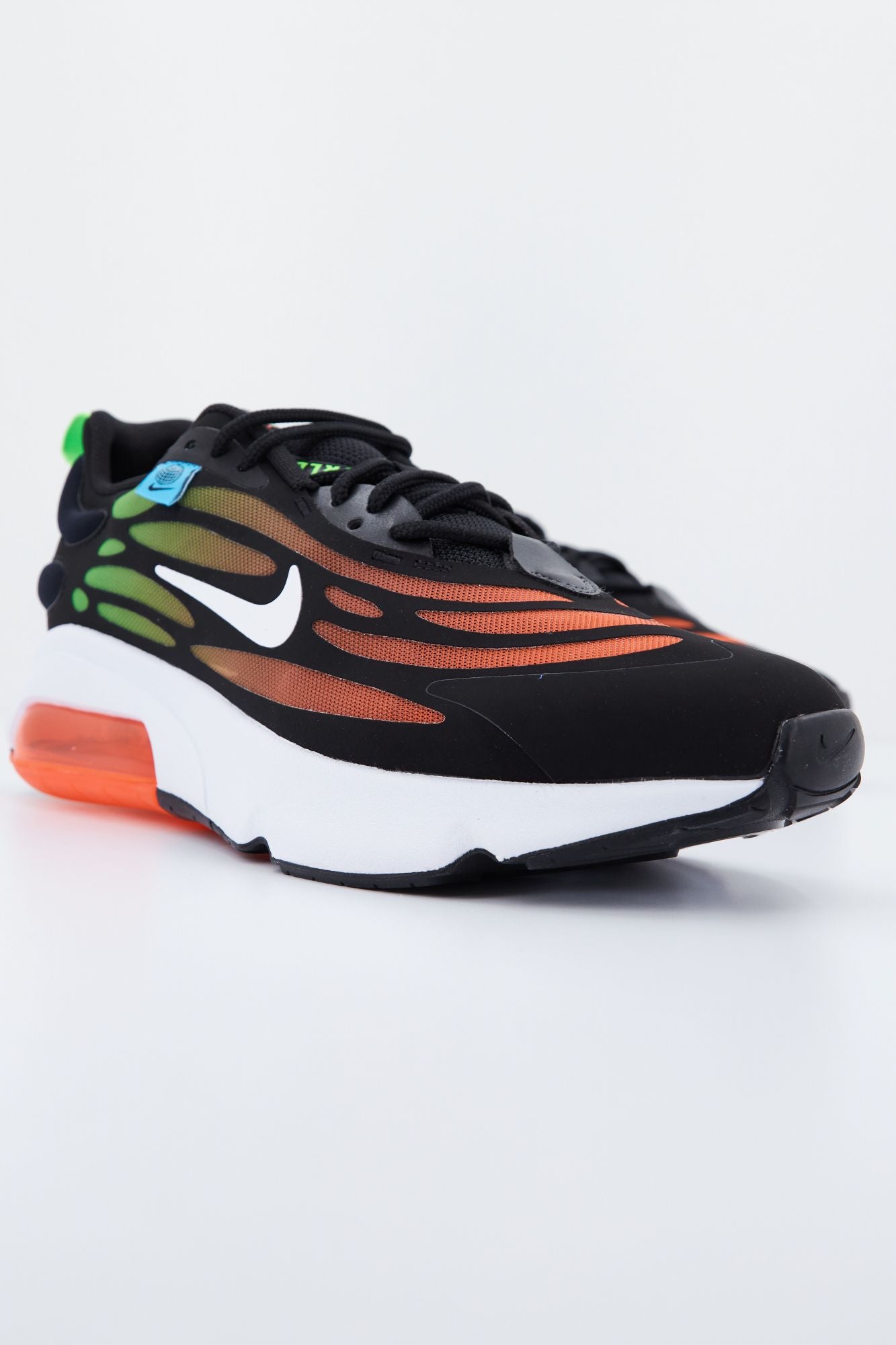 NIKE AIR MAX EXOSENSE SE en color NEGRO (2)
