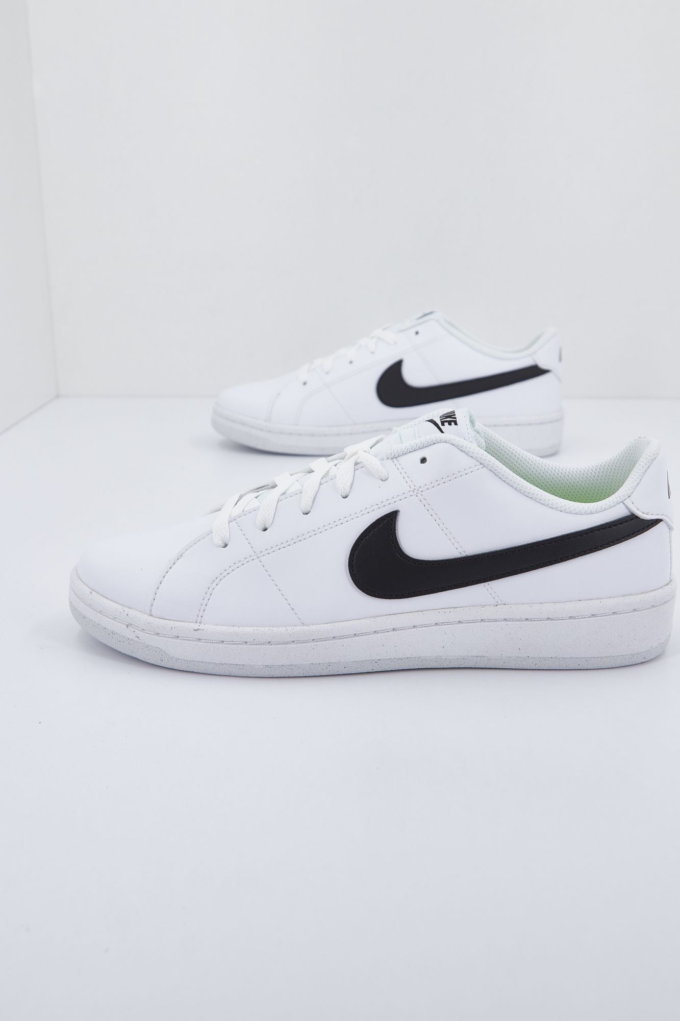 NIKE COURT ROYALE 2 en color BLANCO (2)