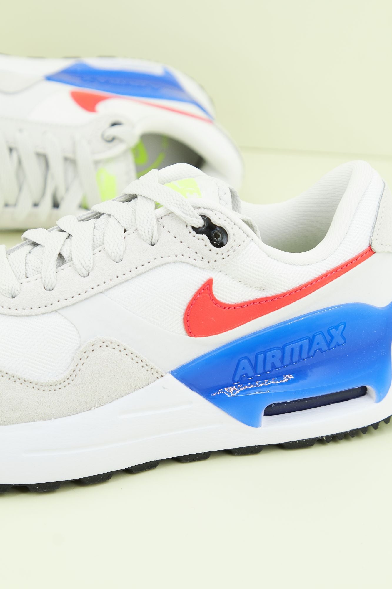 NIKE MAX SYSTM en color BLANCO (4)