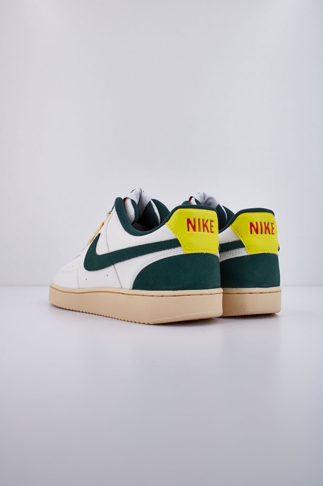 NIKE NIKE COURT VISION en color VERDE (3)