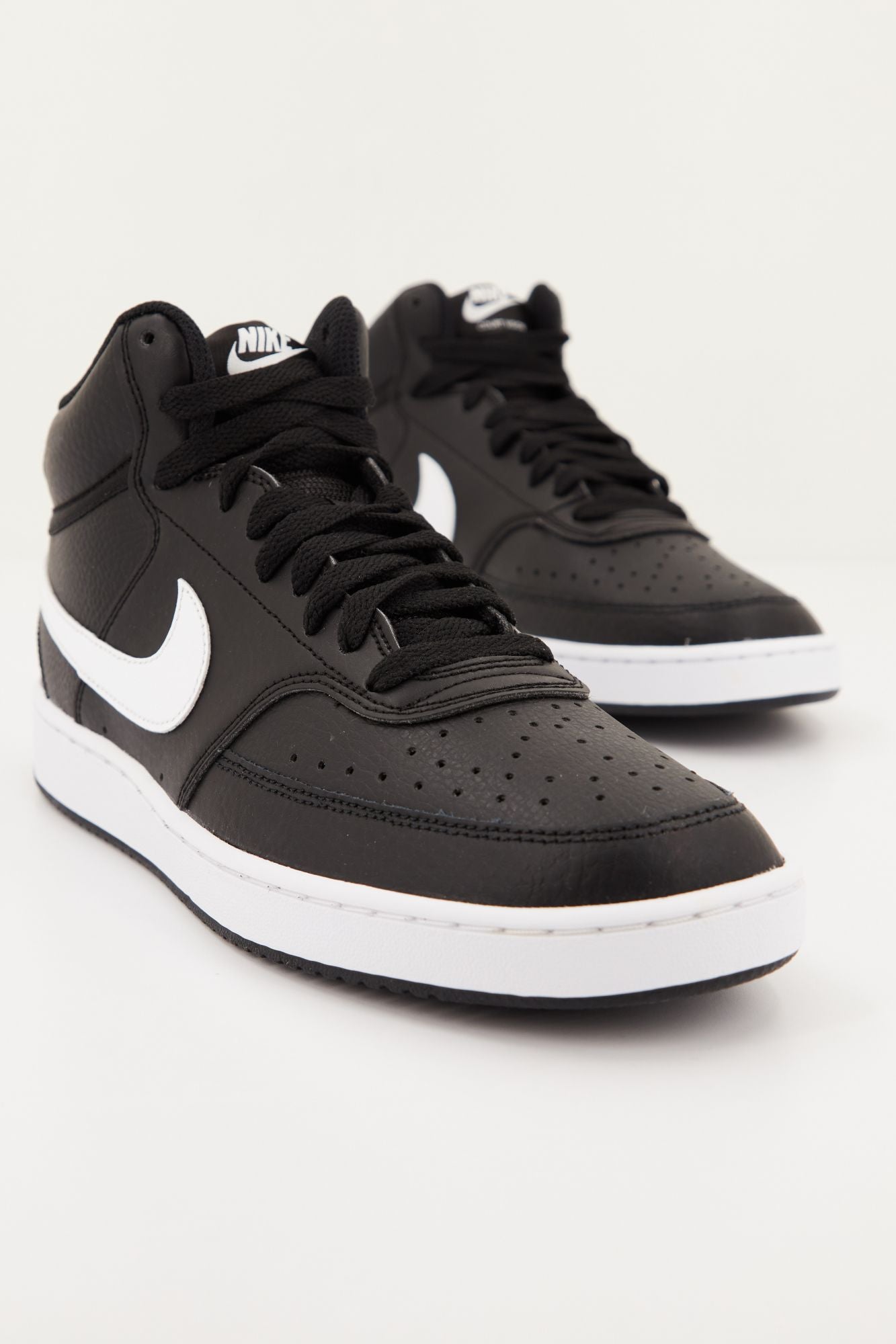 NIKE COURT VISION MID en color NEGRO (2)