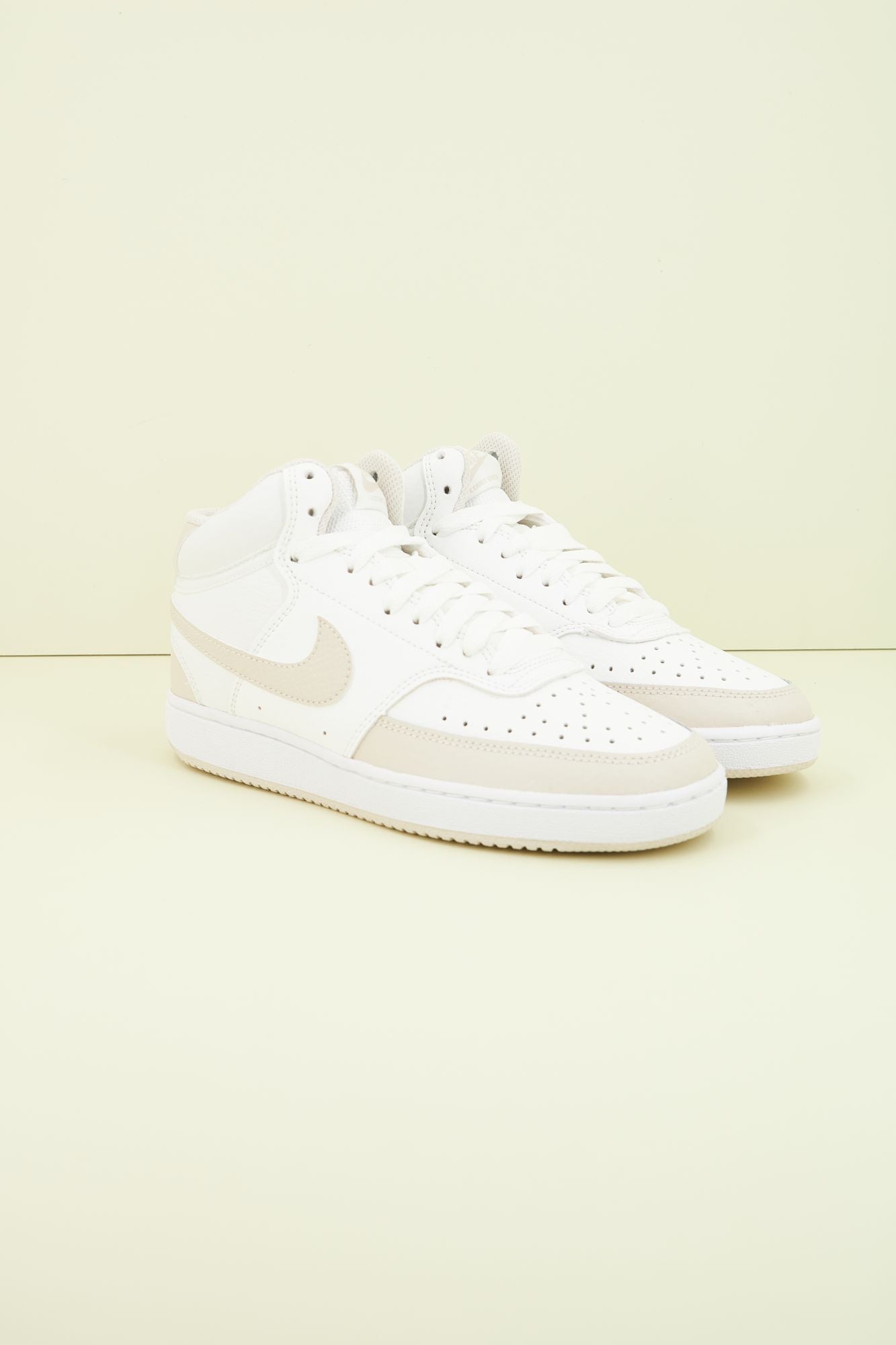 NIKE COURT VISION MID en color MARRON (2)