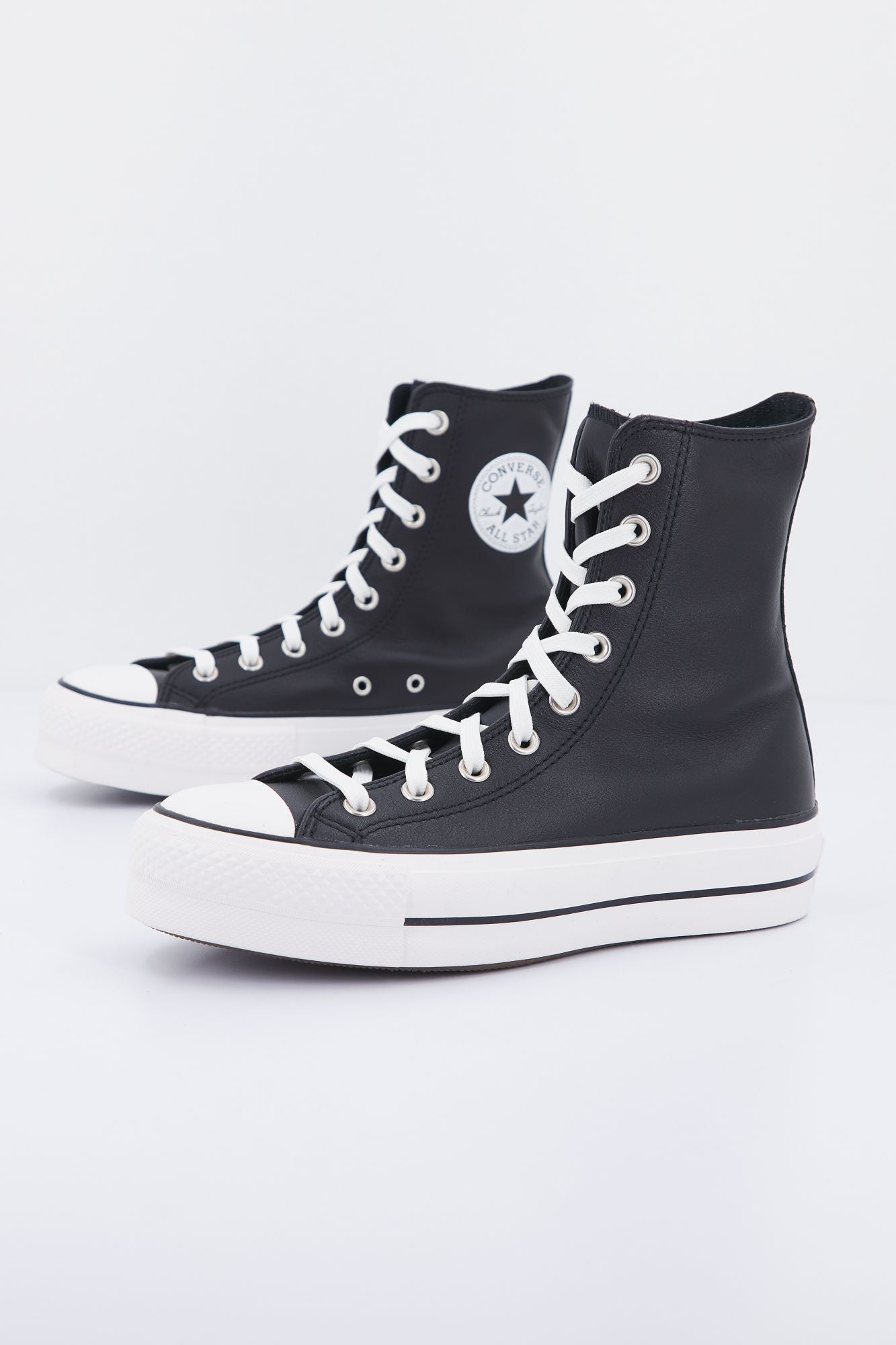 CONVERSE CTAS LIFT X-HI en color NEGRO (1)